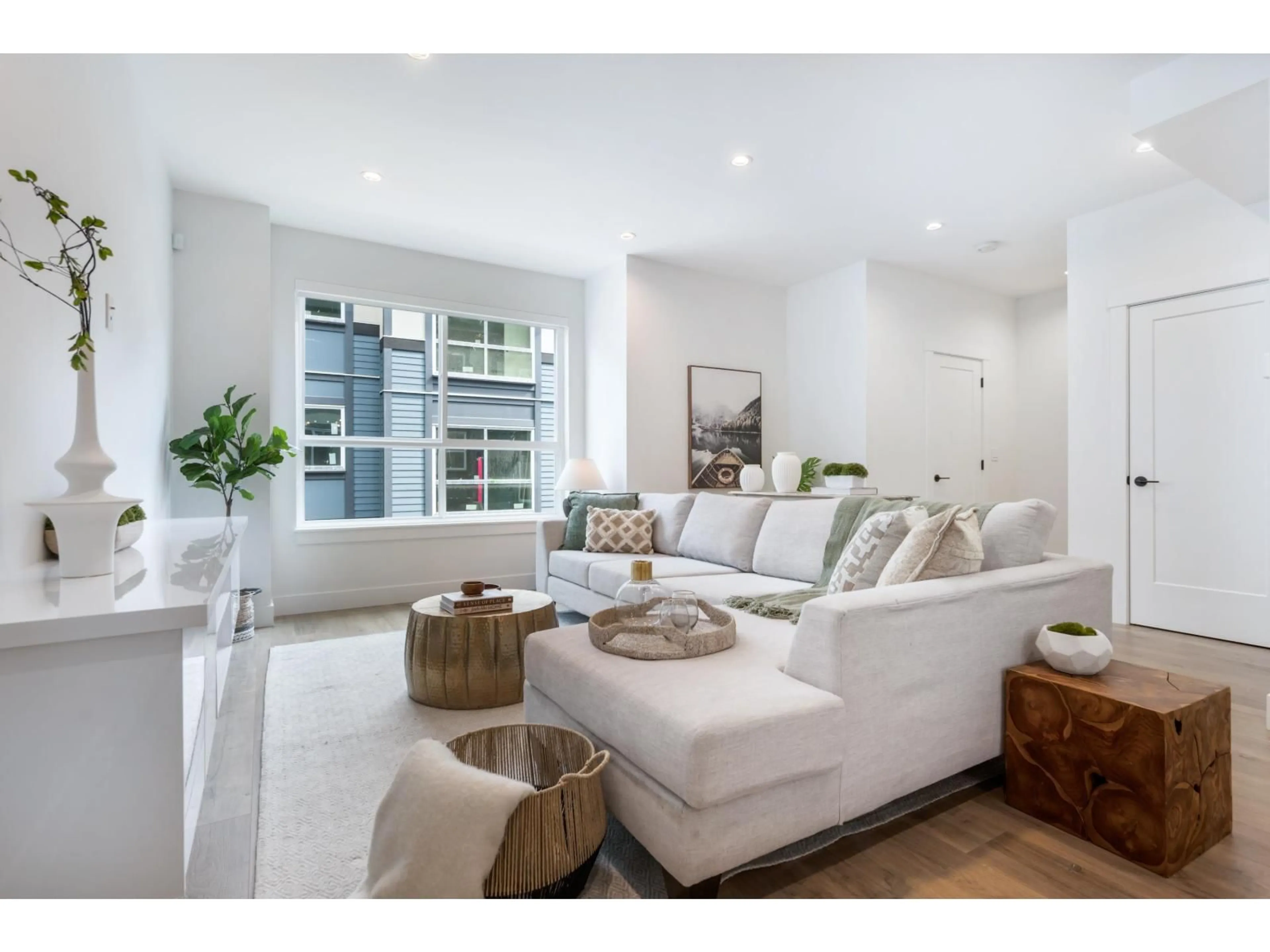 Living room with furniture, unknown for 33 - 6162 138 STREET, Surrey British Columbia V3X1E7