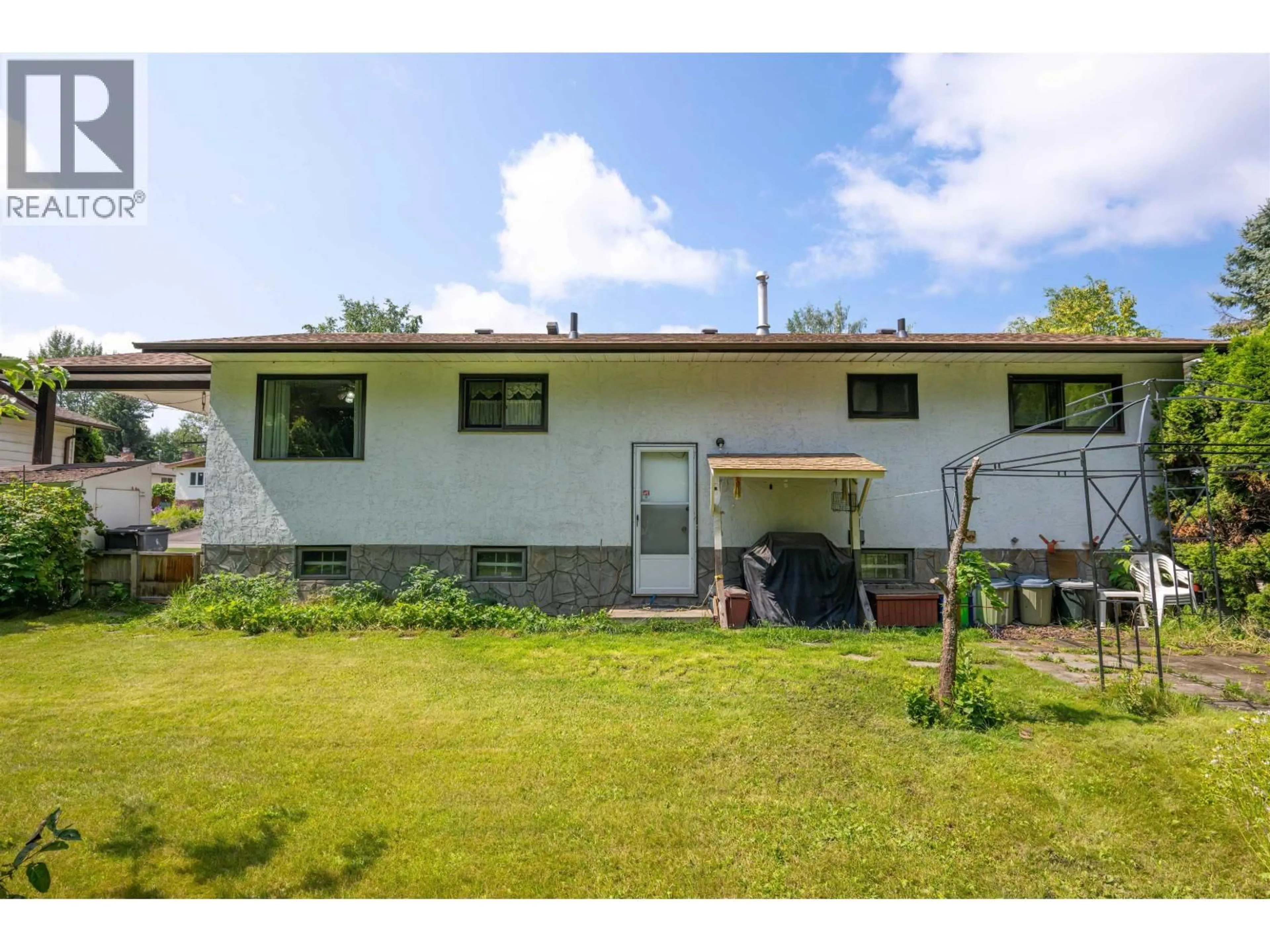 Unknown for 2586 MOSS AVENUE, Prince George British Columbia V2L5J3