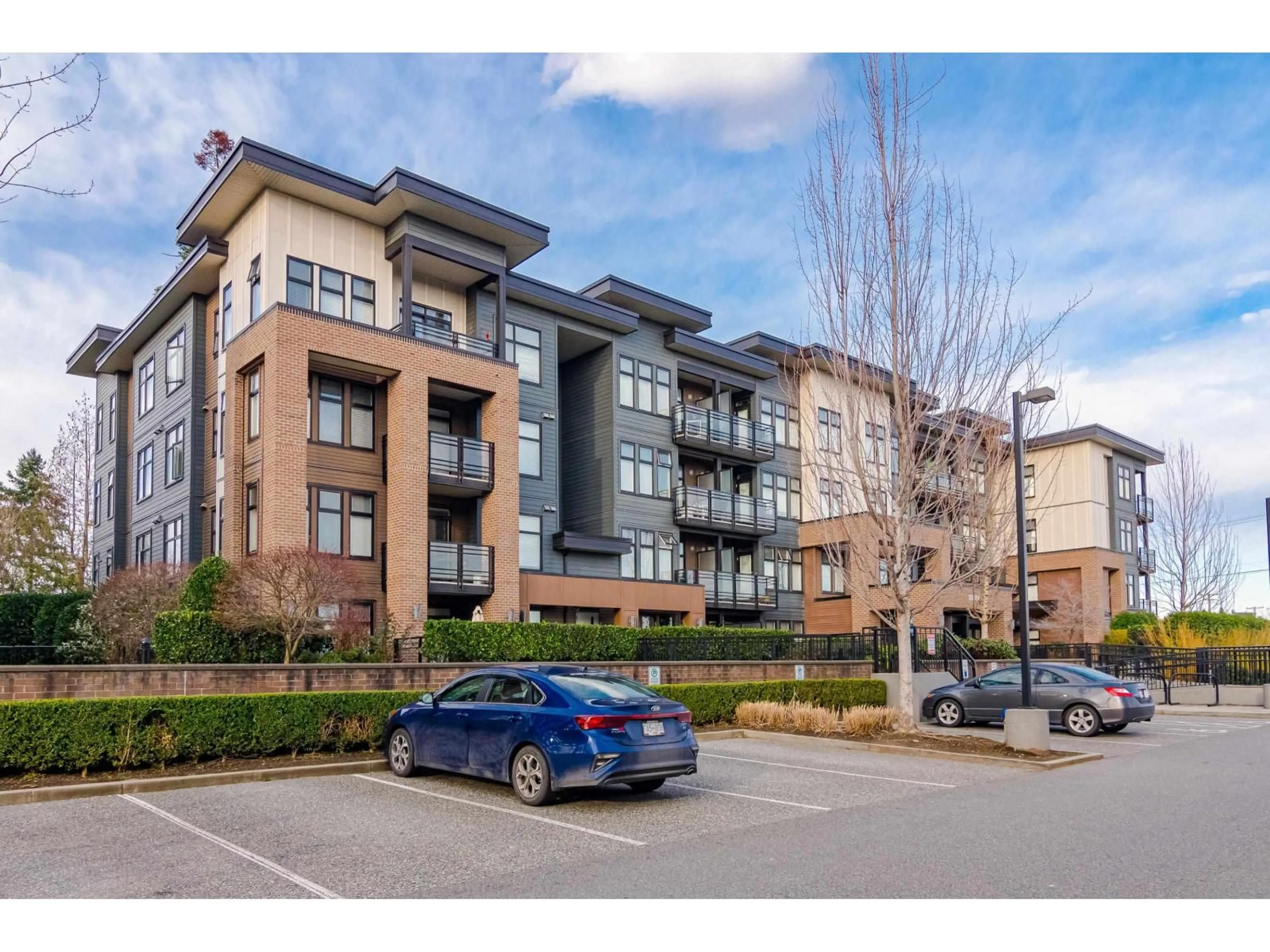 Unknown for 405 - 20058 FRASER HIGHWAY, Langley British Columbia V3A0E5