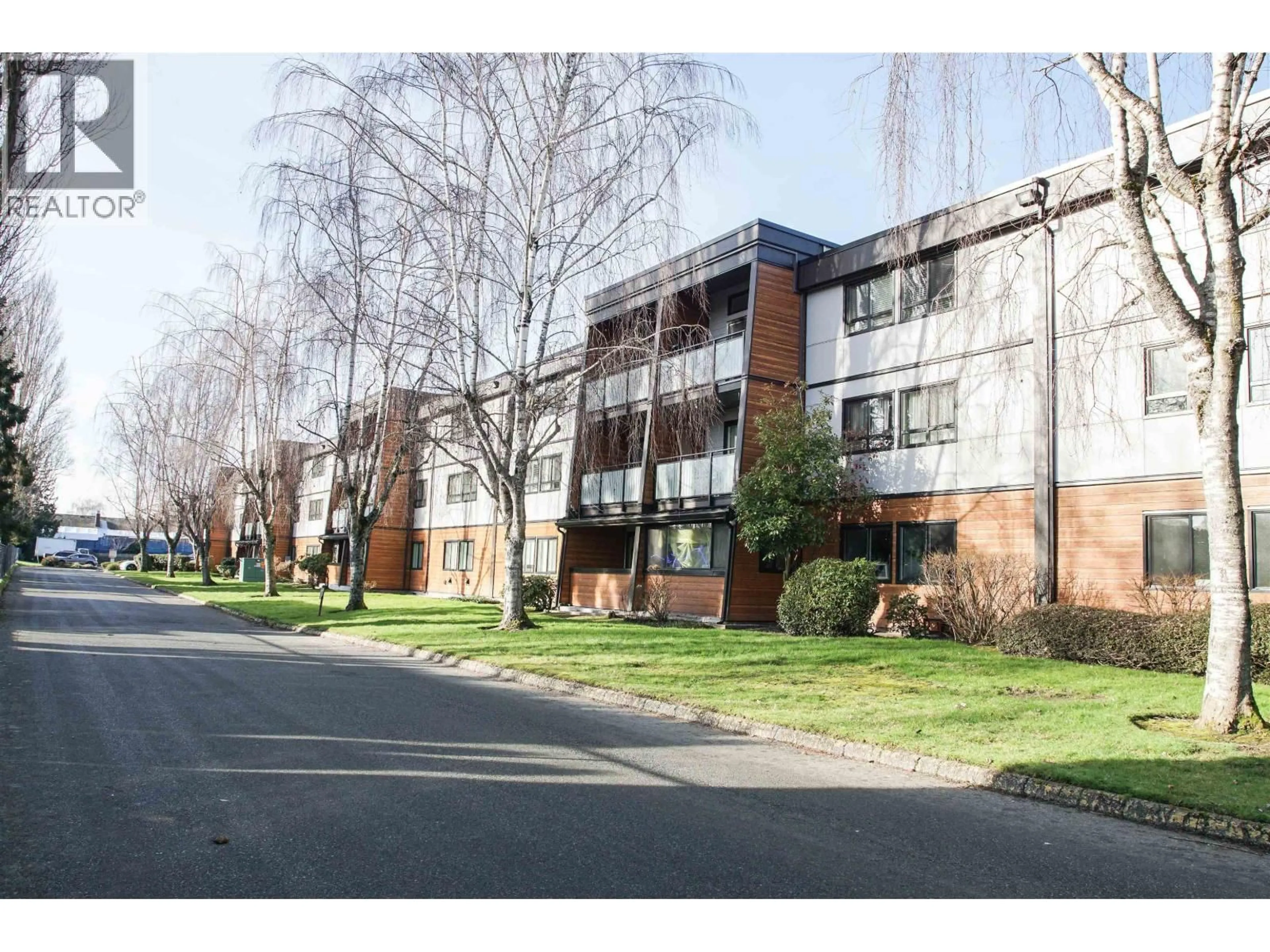 Unknown for 112 - 3411 SPRINGFIELD DRIVE, Richmond British Columbia V7E1Z1