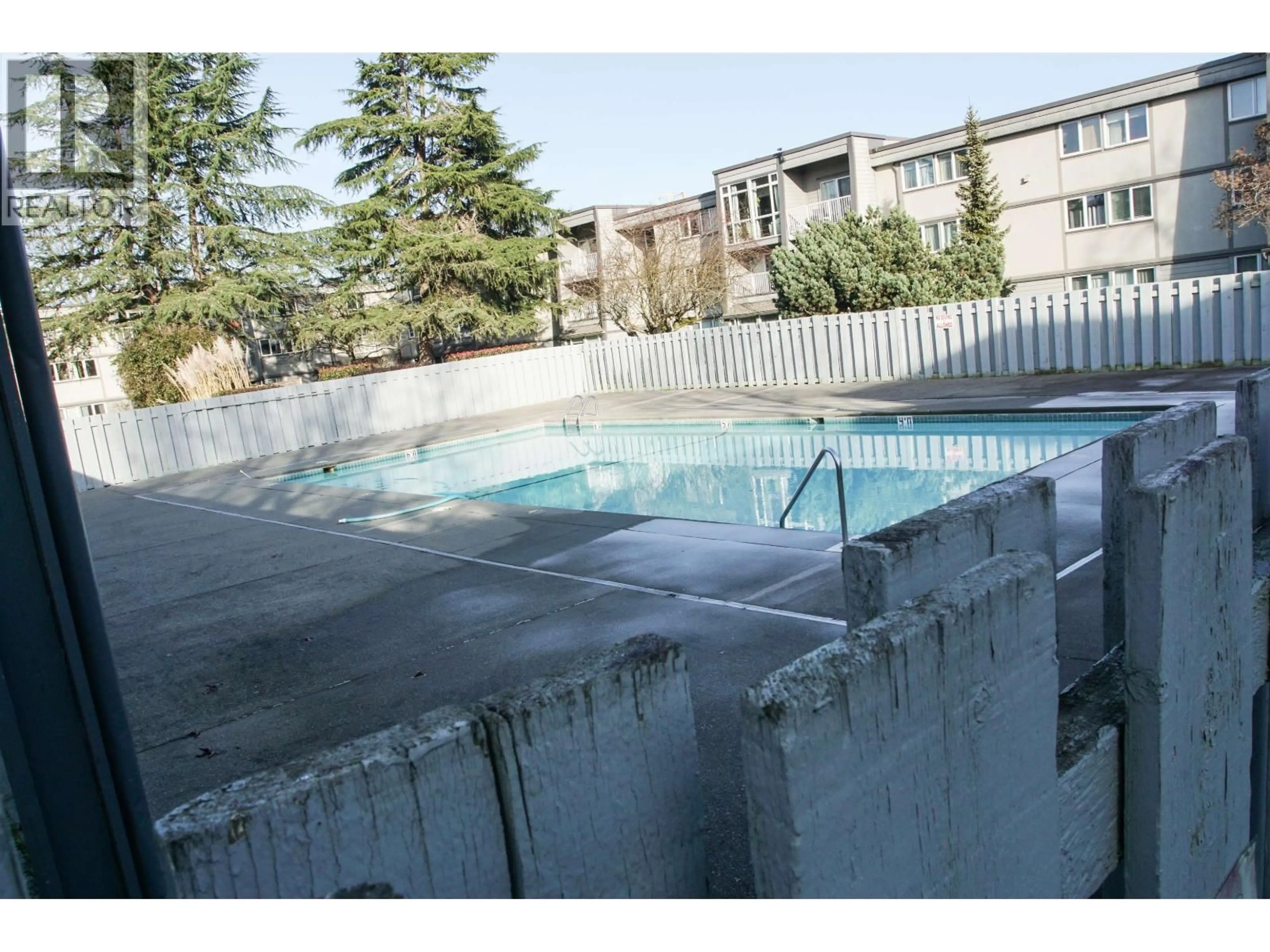 Pool for 112 - 3411 SPRINGFIELD DRIVE, Richmond British Columbia V7E1Z1