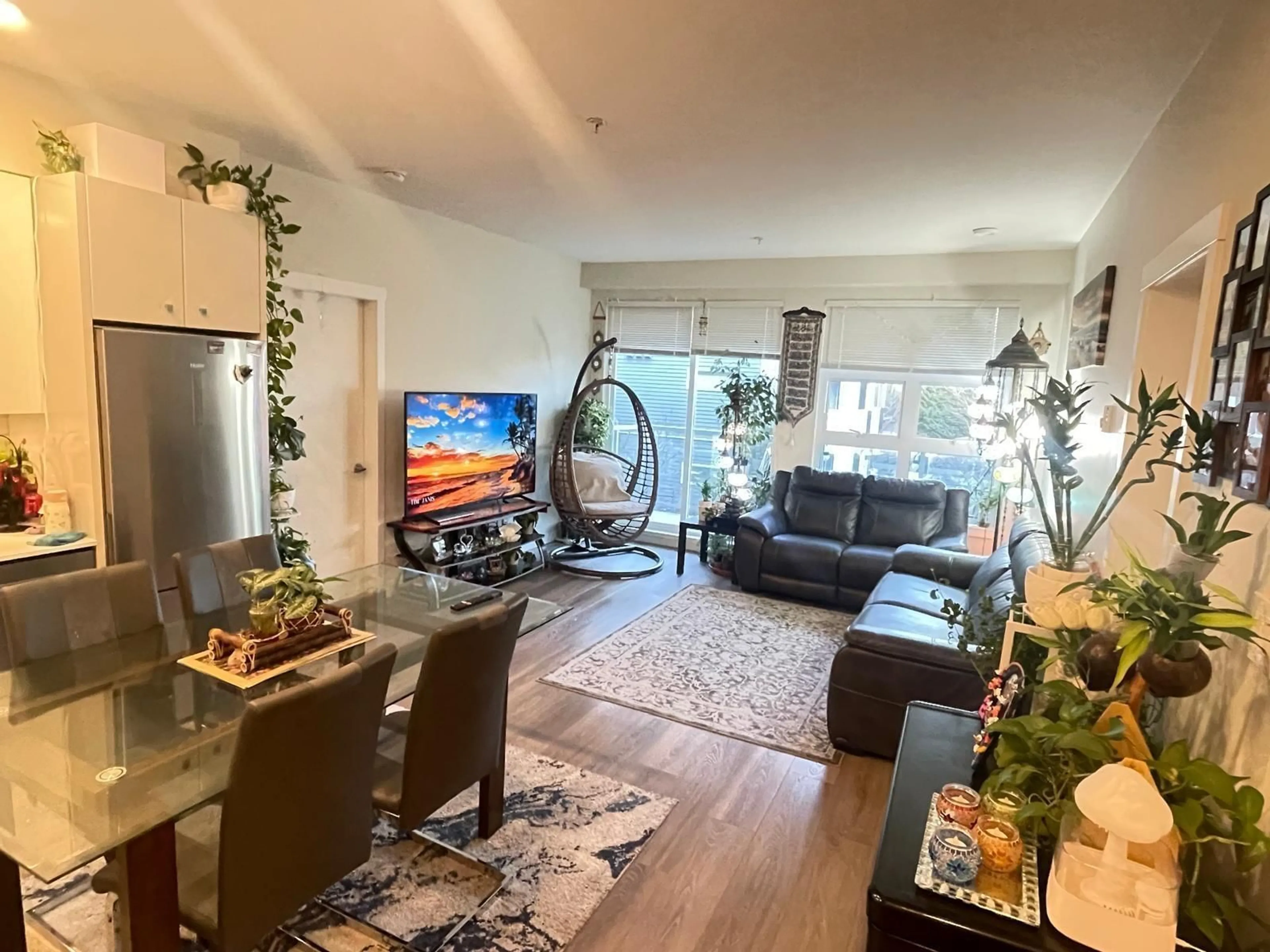 Living room with furniture, unknown for 213 - 10838 WHALLEY BOULEVARD, Surrey British Columbia V3R0G8