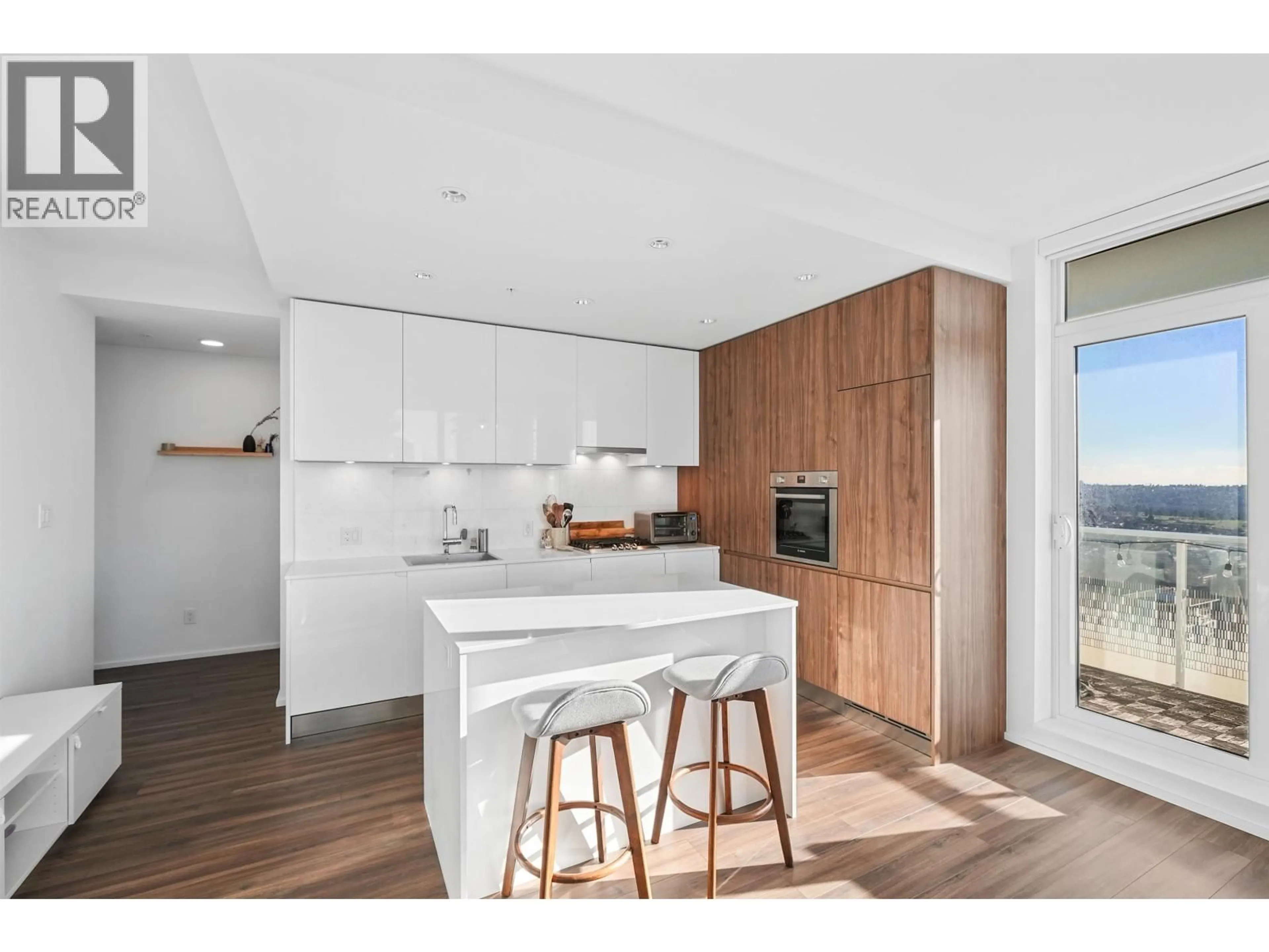 Open concept kitchen, wood/laminate floor for 3705 - 4650 BRENTWOOD BOULEVARD, Burnaby British Columbia V5C0M3