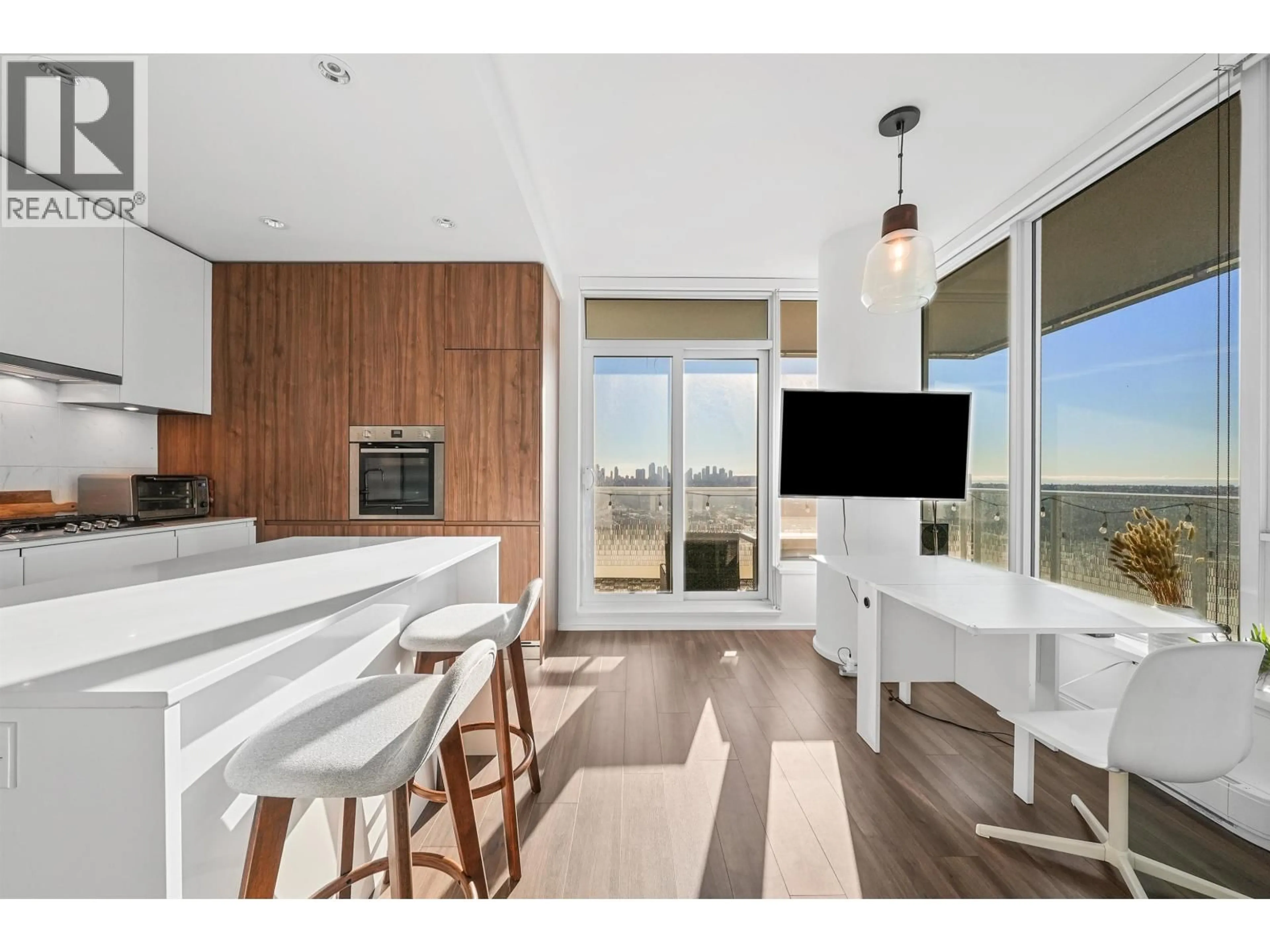 Open concept kitchen, wood/laminate floor for 3705 - 4650 BRENTWOOD BOULEVARD, Burnaby British Columbia V5C0M3