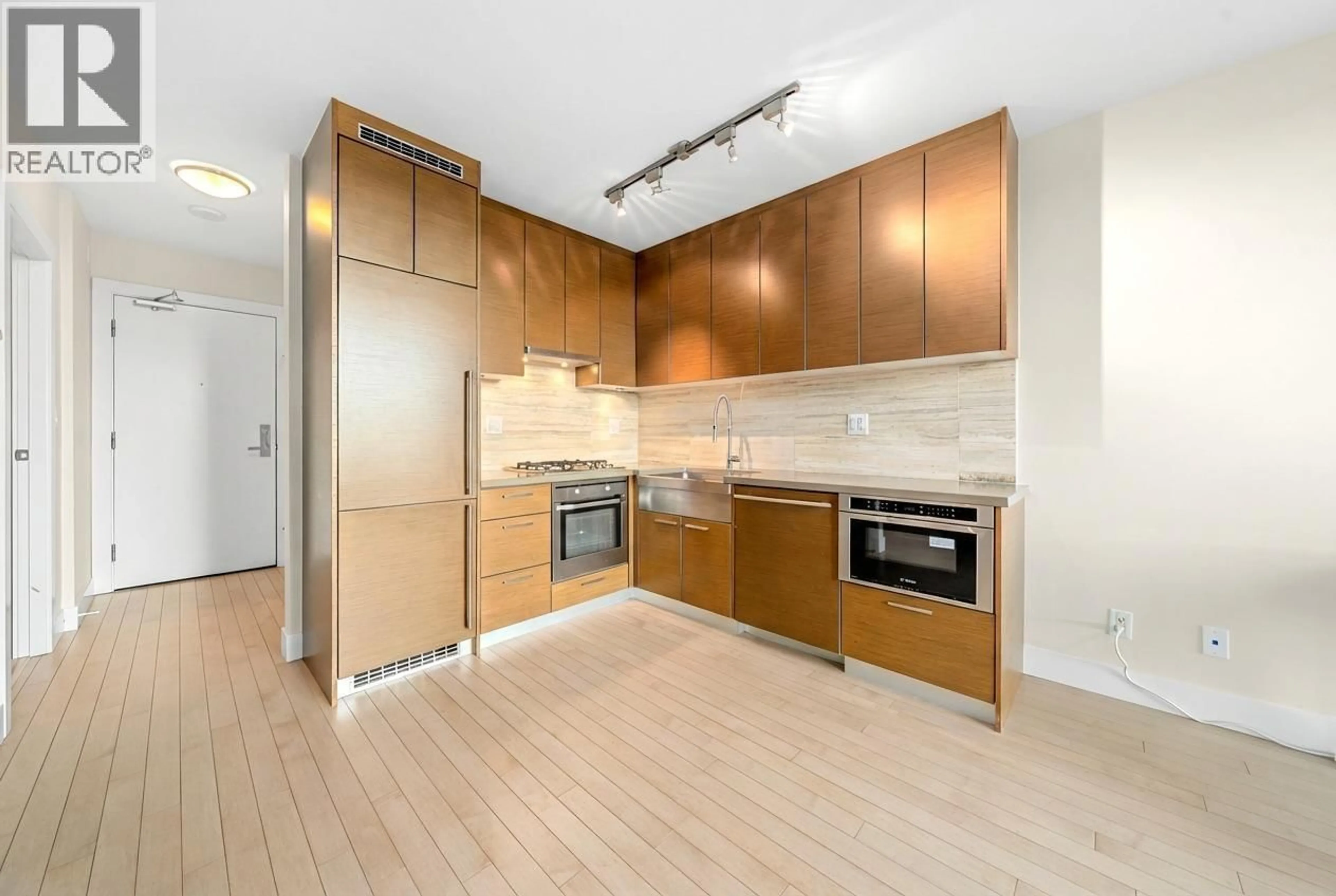 Standard kitchen, wood/laminate floor for 2106 - 535 SMITHE STREET, Vancouver British Columbia V6B0H2