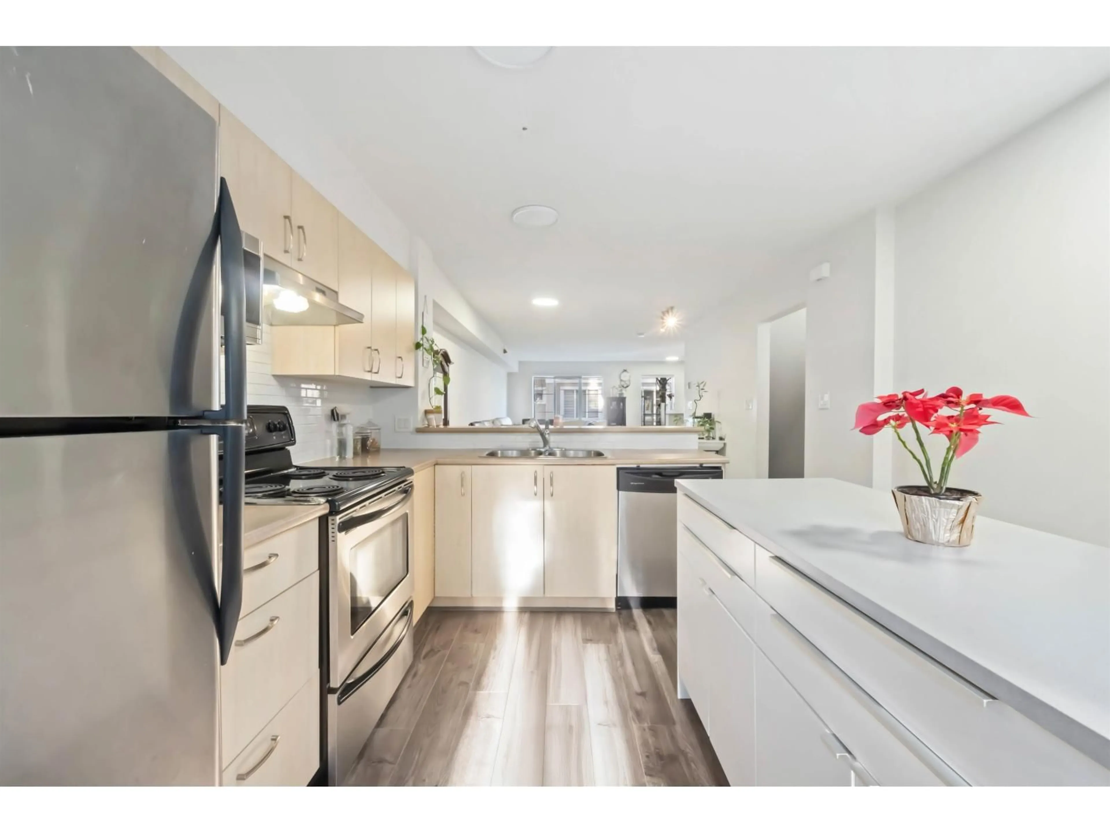 Open concept kitchen, unknown for #23 - 15155 62A AVENUE, Surrey British Columbia V3S8A6