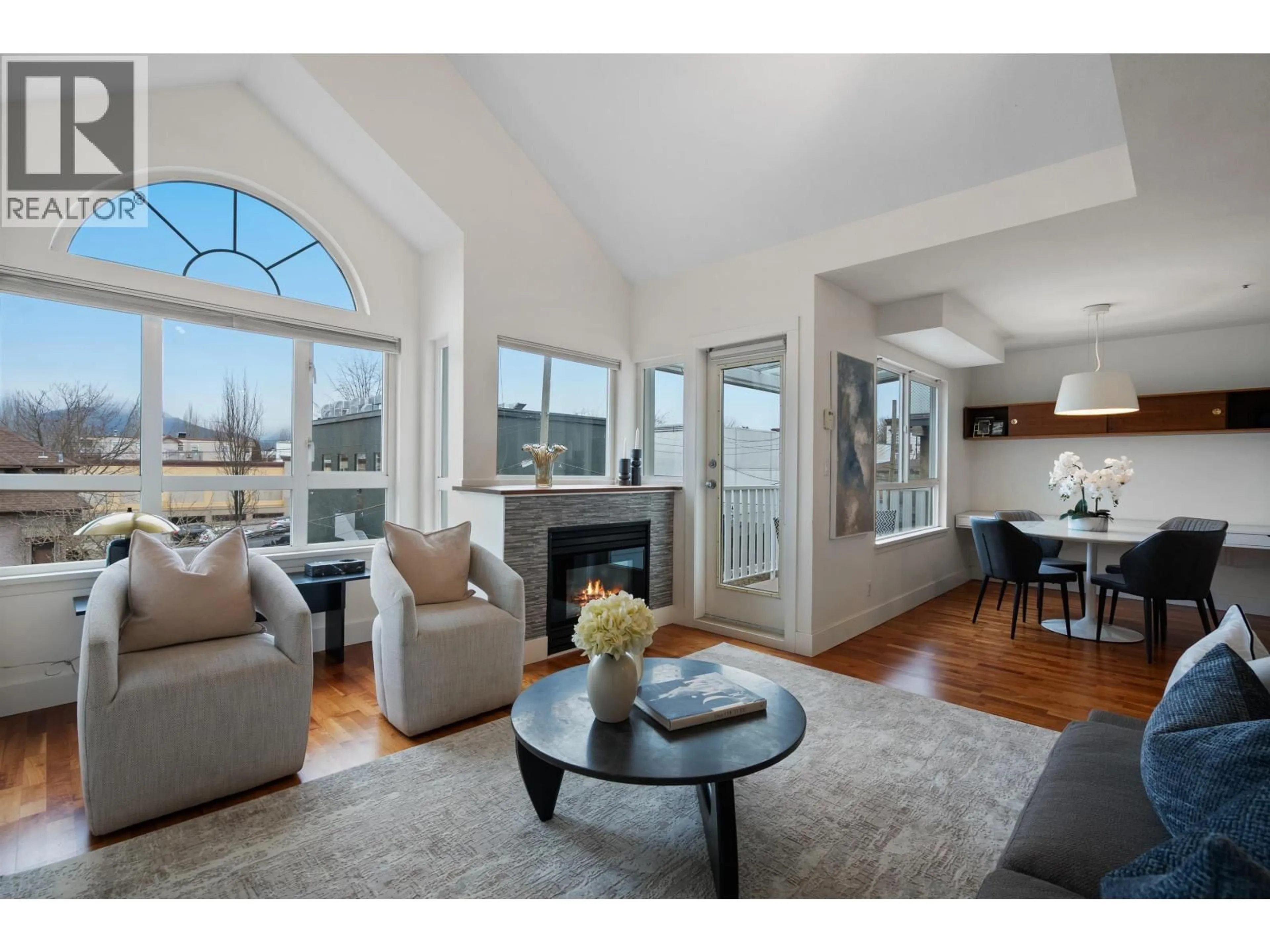 Living room with furniture, unknown for 403 - 1623 2ND AVENUE, Vancouver British Columbia V5N1E1