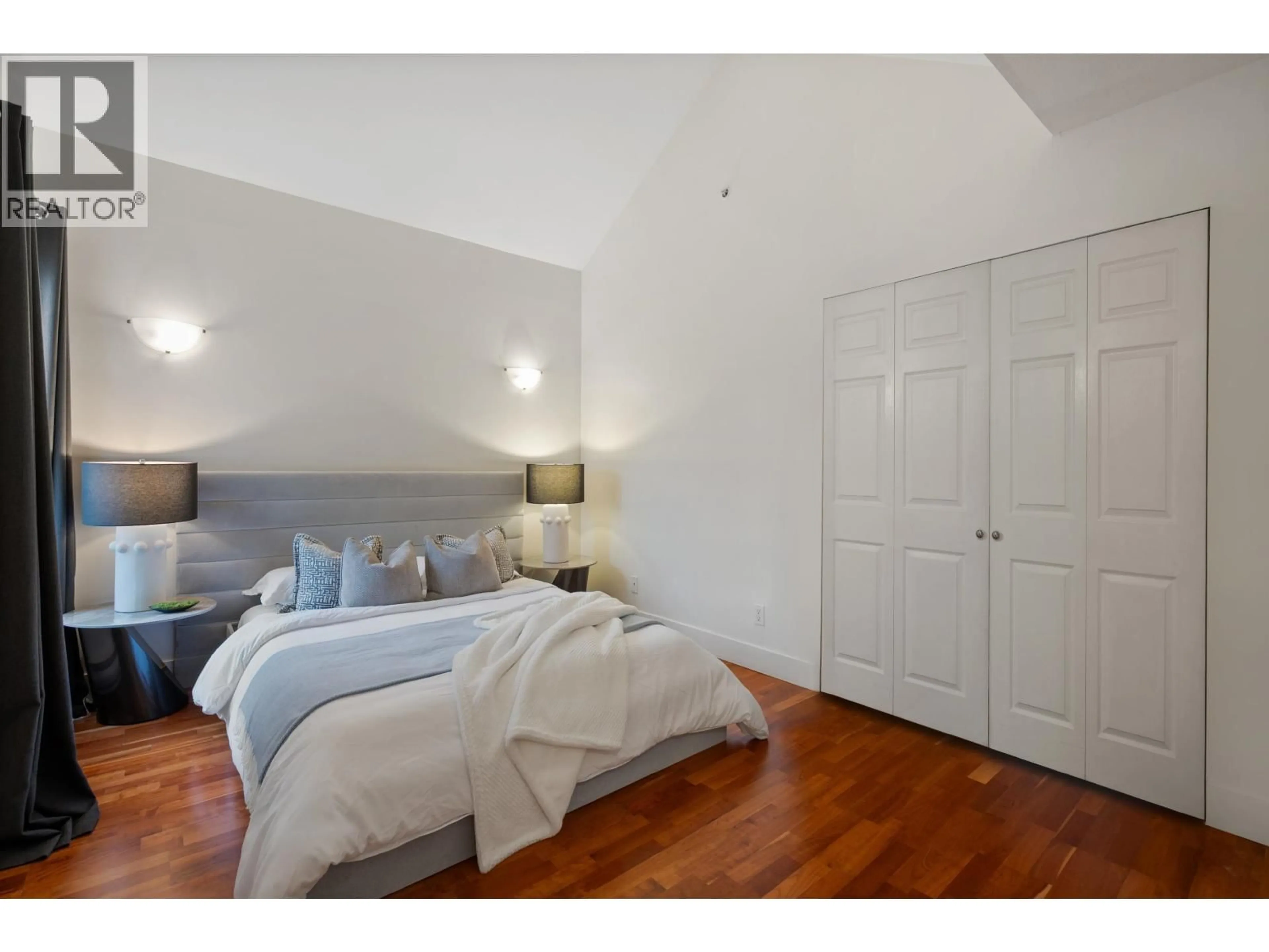 A pic of a room for 403 - 1623 2ND AVENUE, Vancouver British Columbia V5N1E1