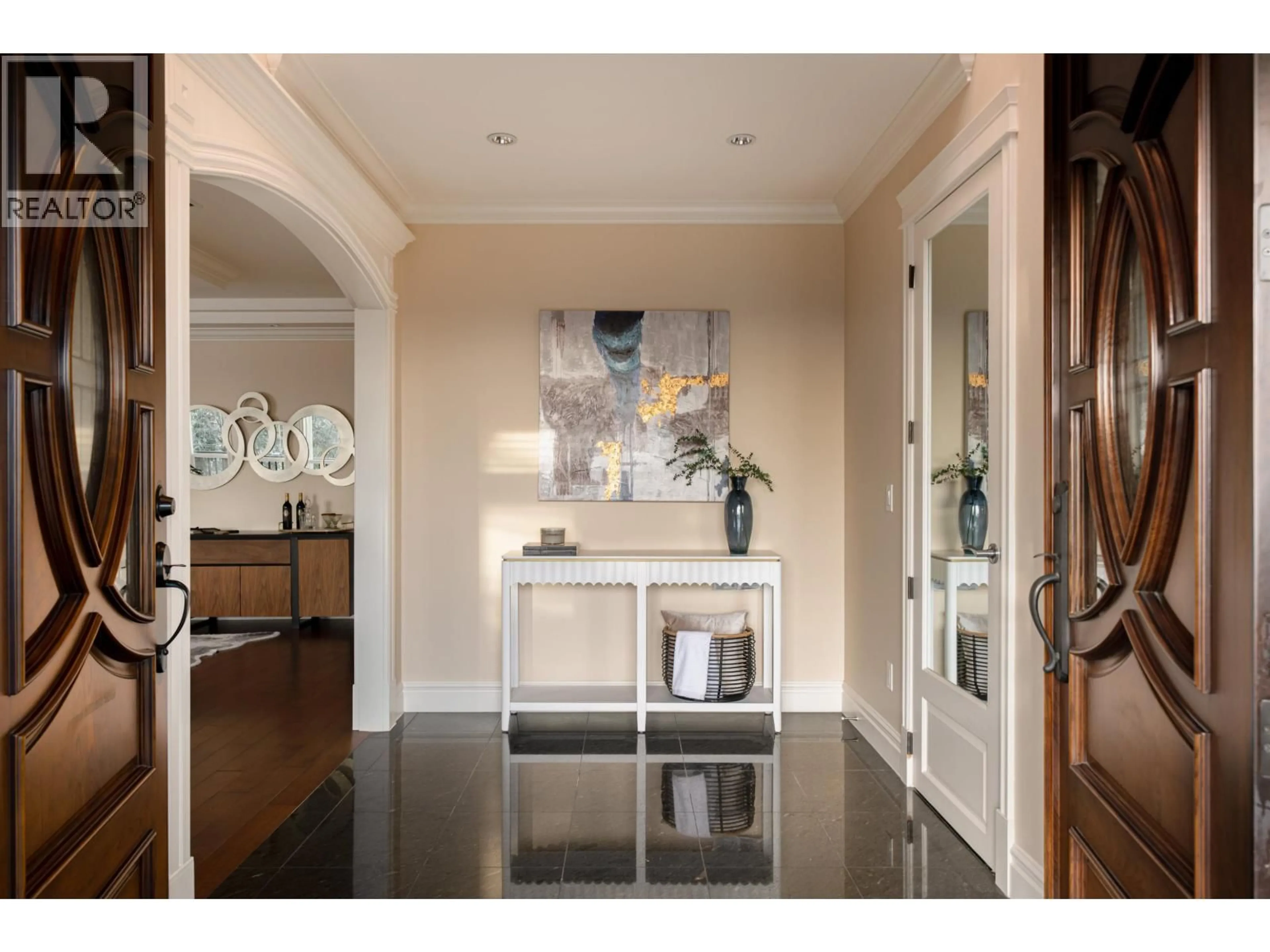 Indoor entryway for 6185 GRANT STREET, Burnaby British Columbia V5B2K7