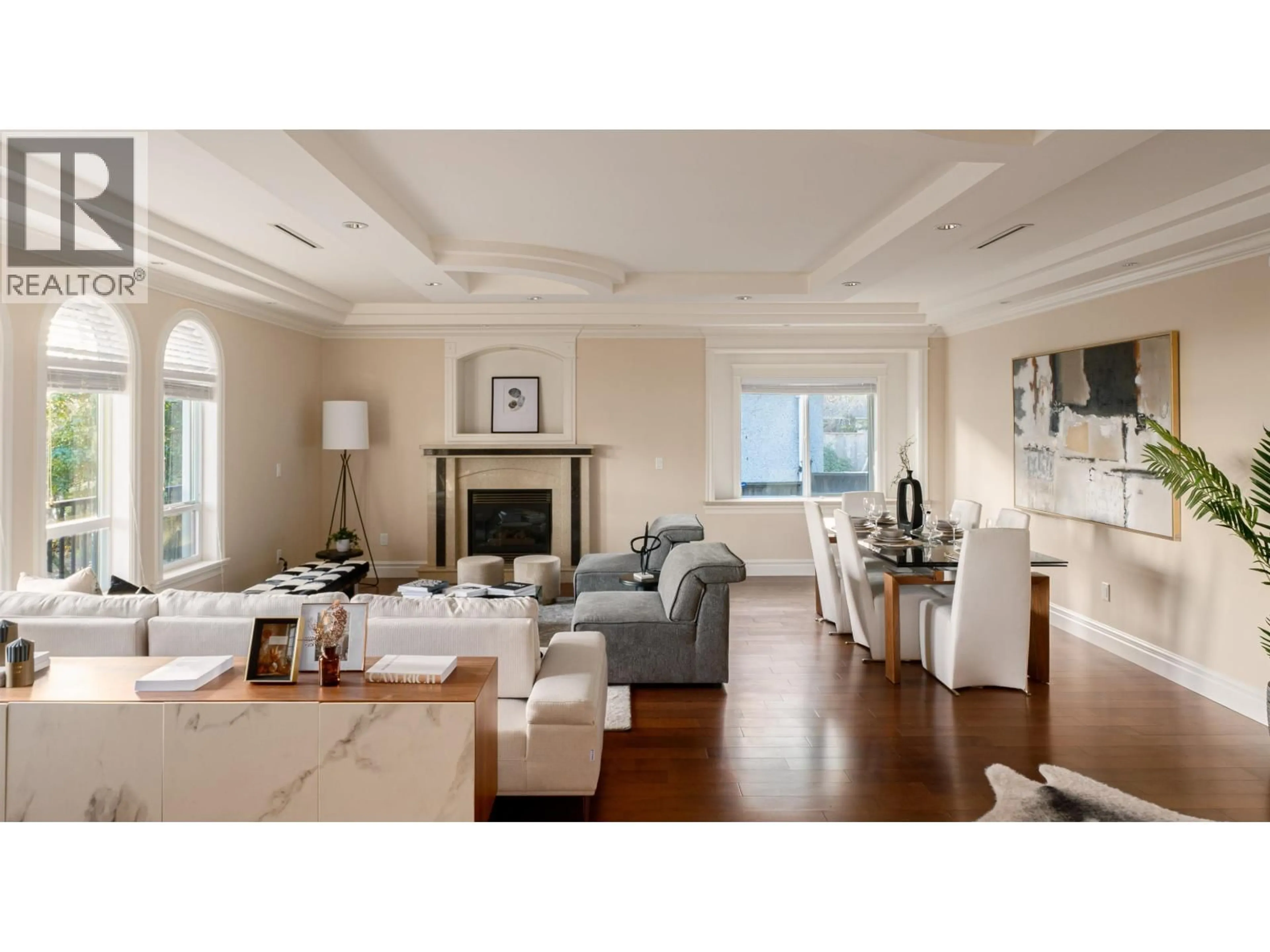 Living room with furniture, unknown for 6185 GRANT STREET, Burnaby British Columbia V5B2K7