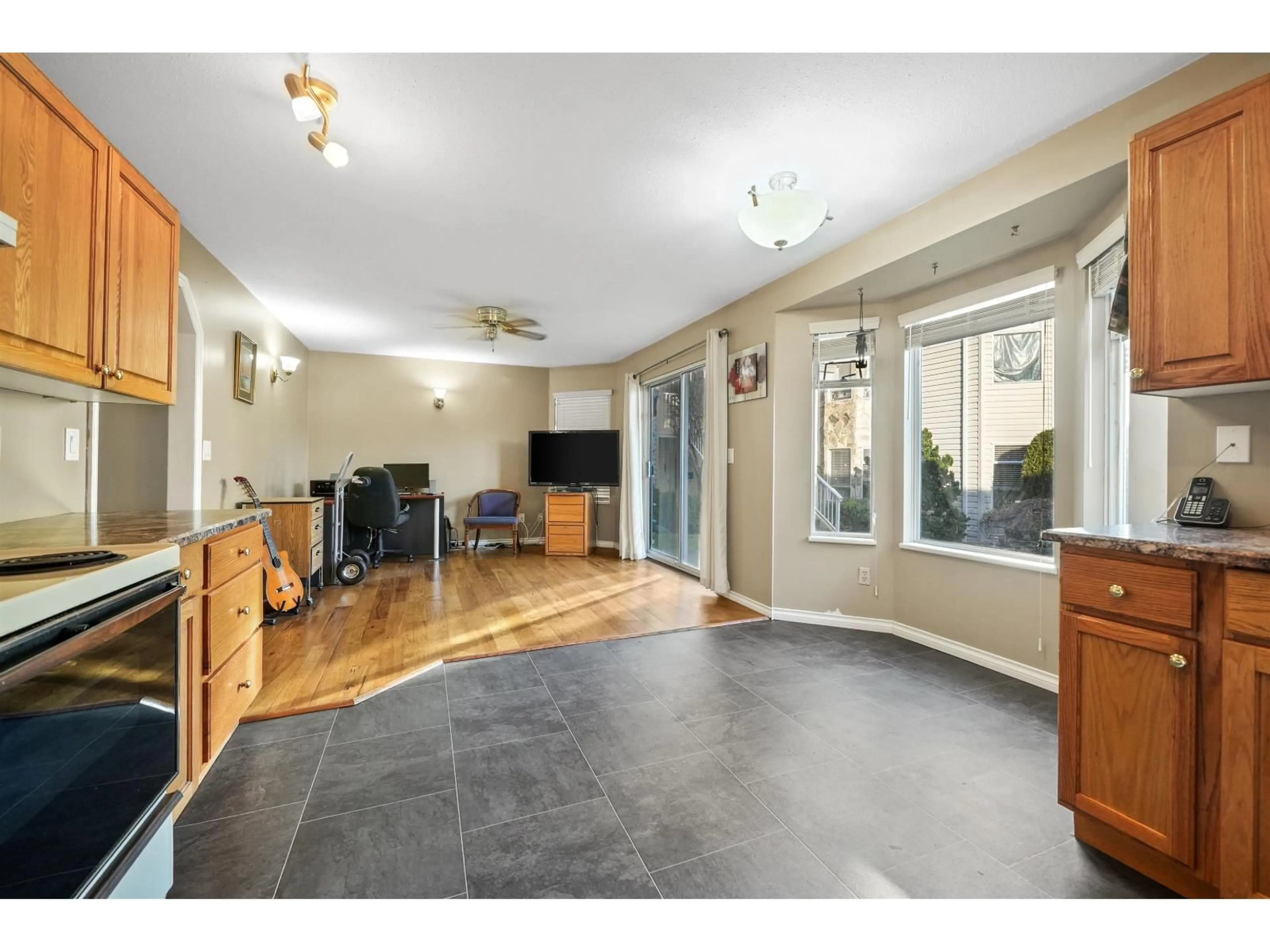 Unknown for 126 - 10584 153 STREET, Surrey British Columbia V3R9V1