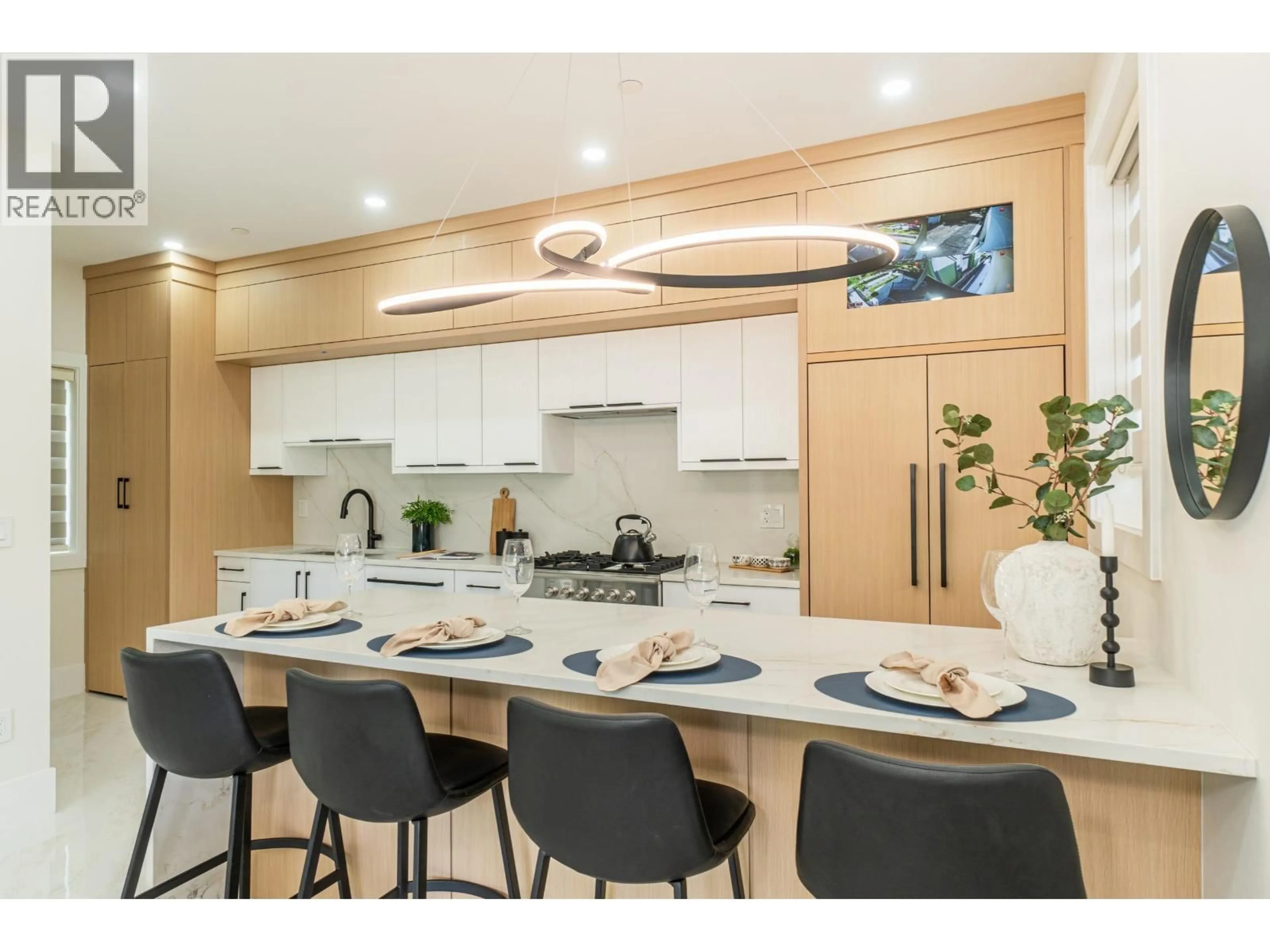 Contemporary kitchen, unknown for 1552 66TH AVENUE, Vancouver British Columbia V6P2R9