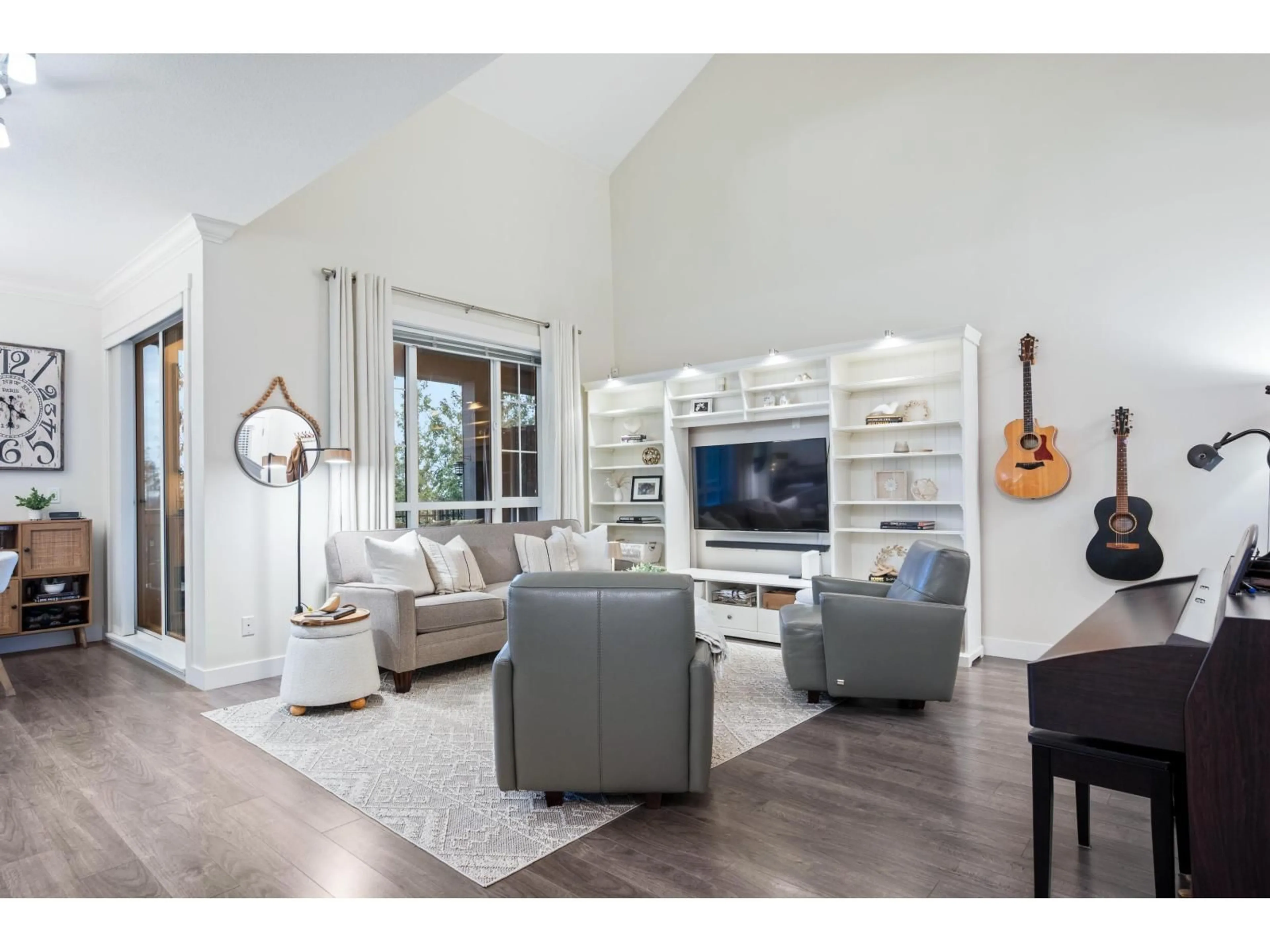 Living room with furniture, wood/laminate floor for 56 - 4967 220 STREET, Langley British Columbia V3A0G3