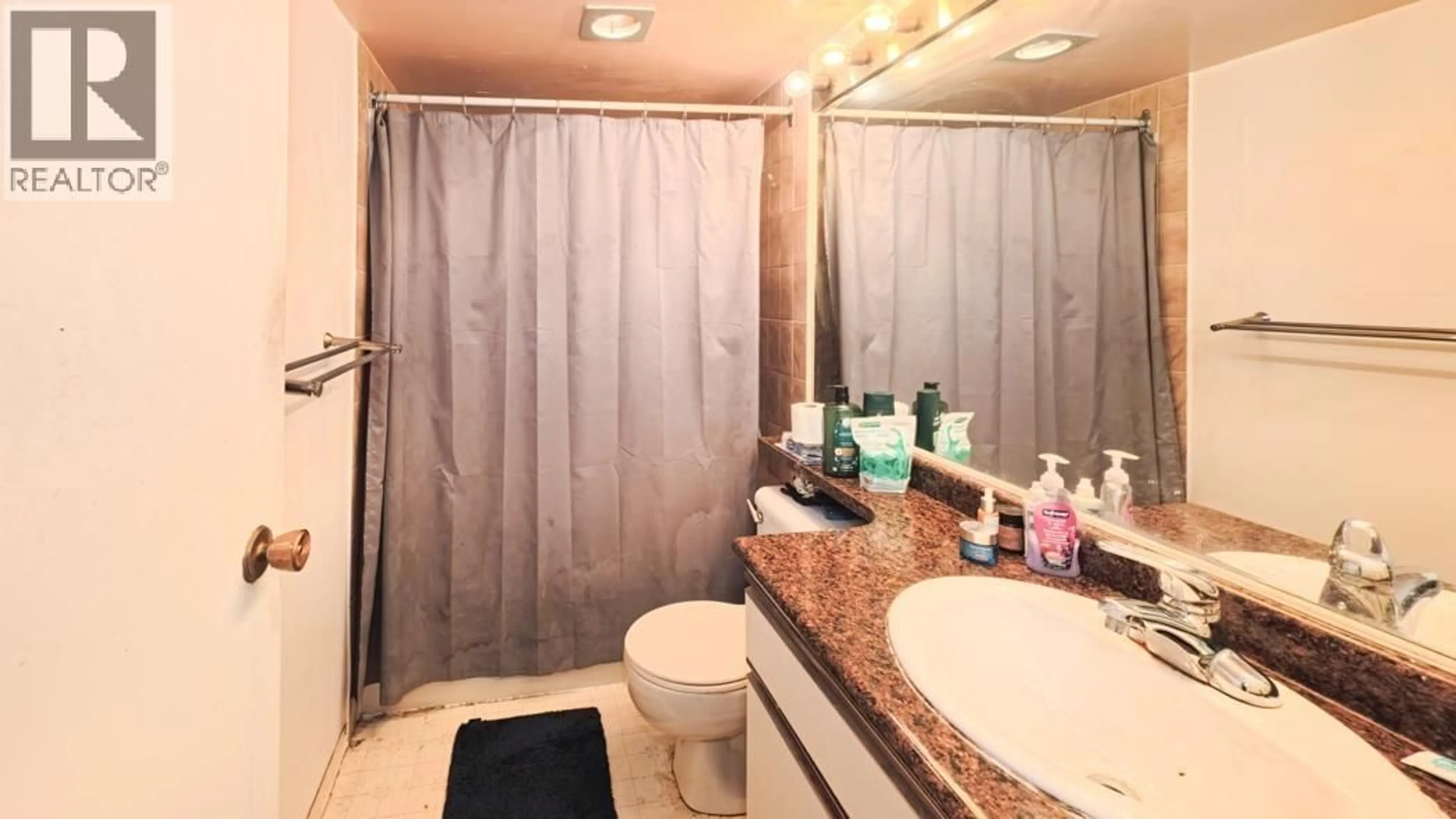 Standard bathroom, ceramic/tile floor for 408 - 1476 10TH AVENUE, Vancouver British Columbia V6H1J9