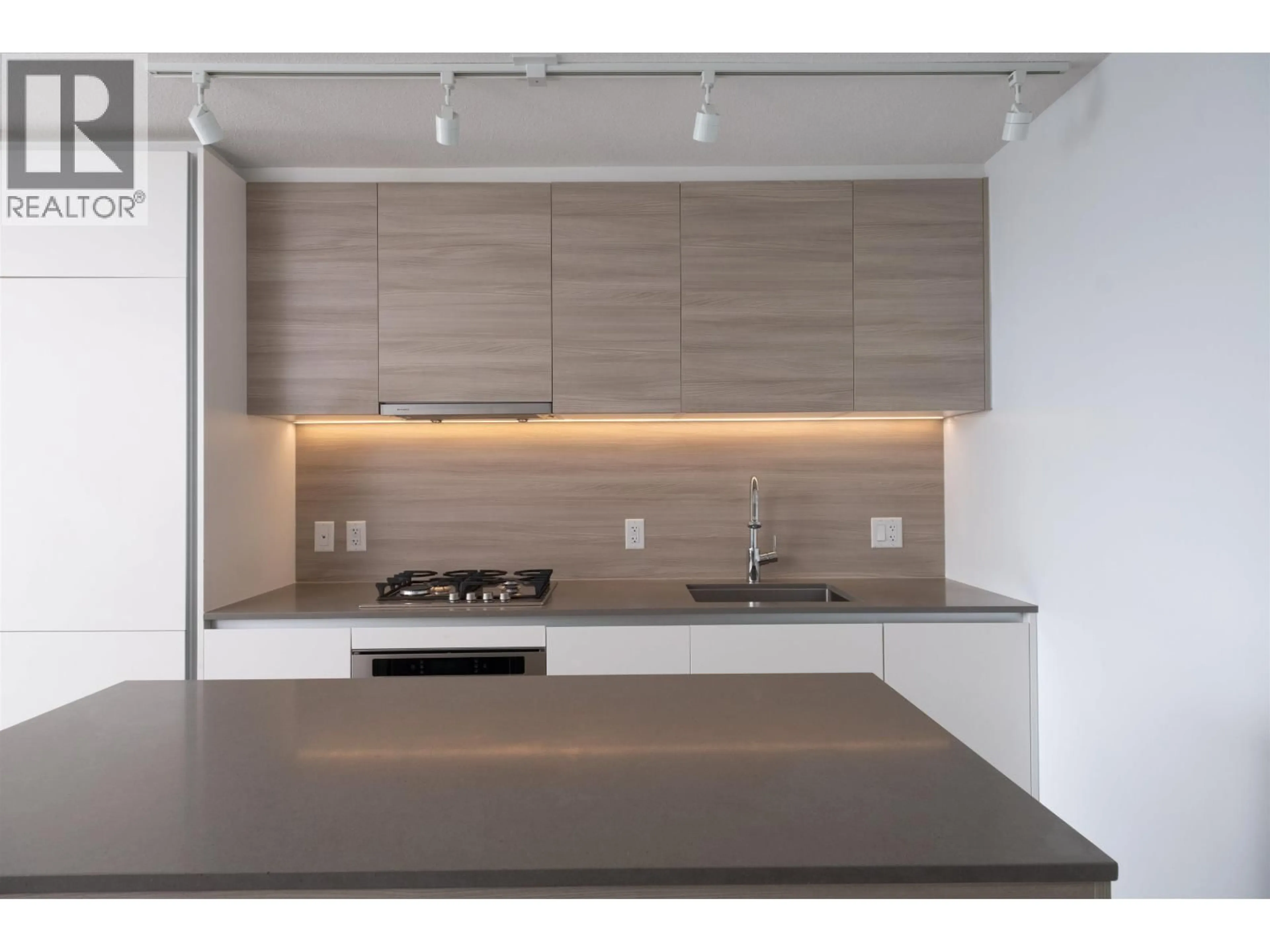 Unknown for 912 - 988 QUAYSIDE DRIVE, New Westminster British Columbia V3M0L5