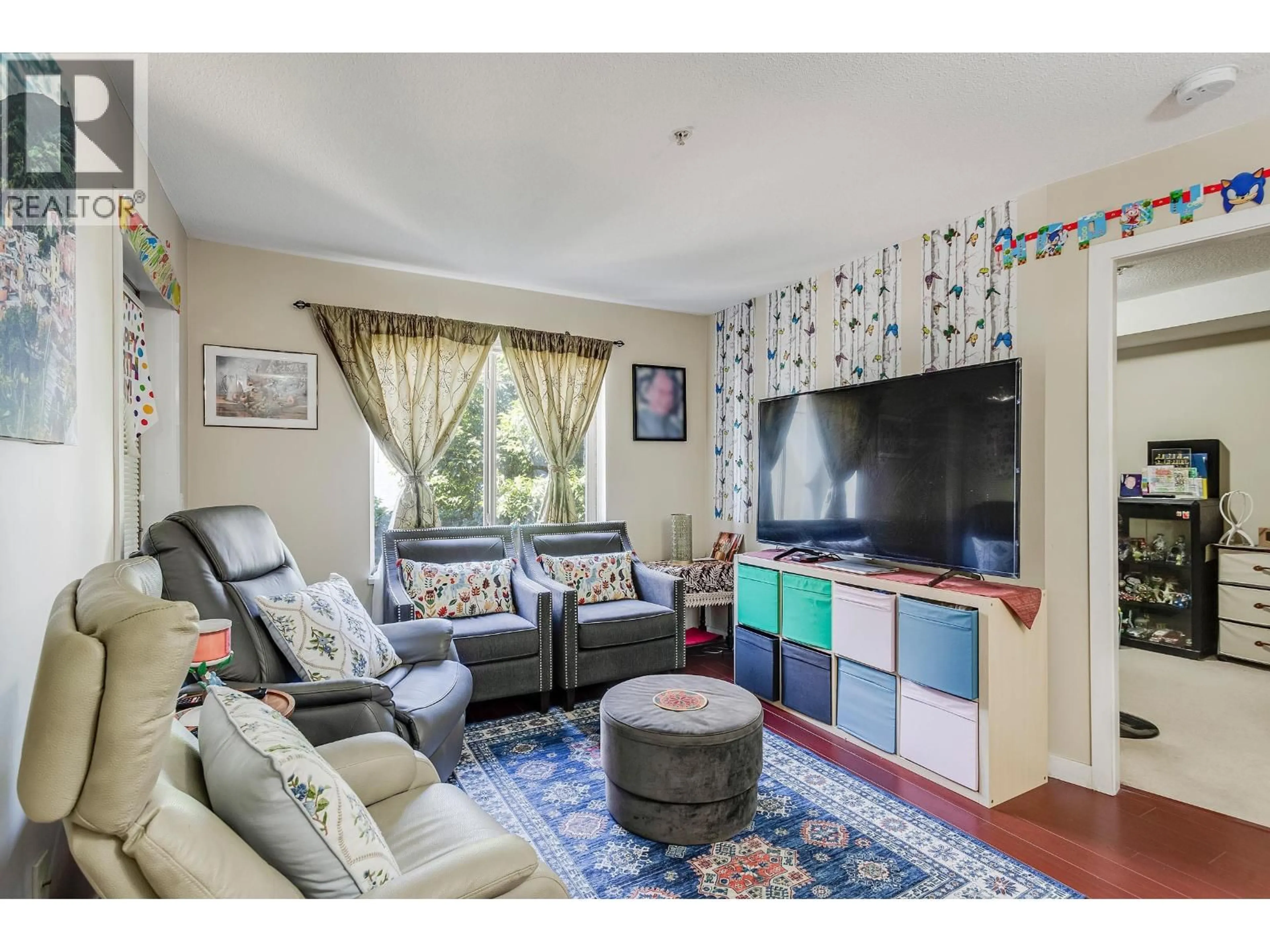 Living room with furniture, unknown for 2312 - 244 SHERBROOKE STREET, New Westminster British Columbia V3L0A3