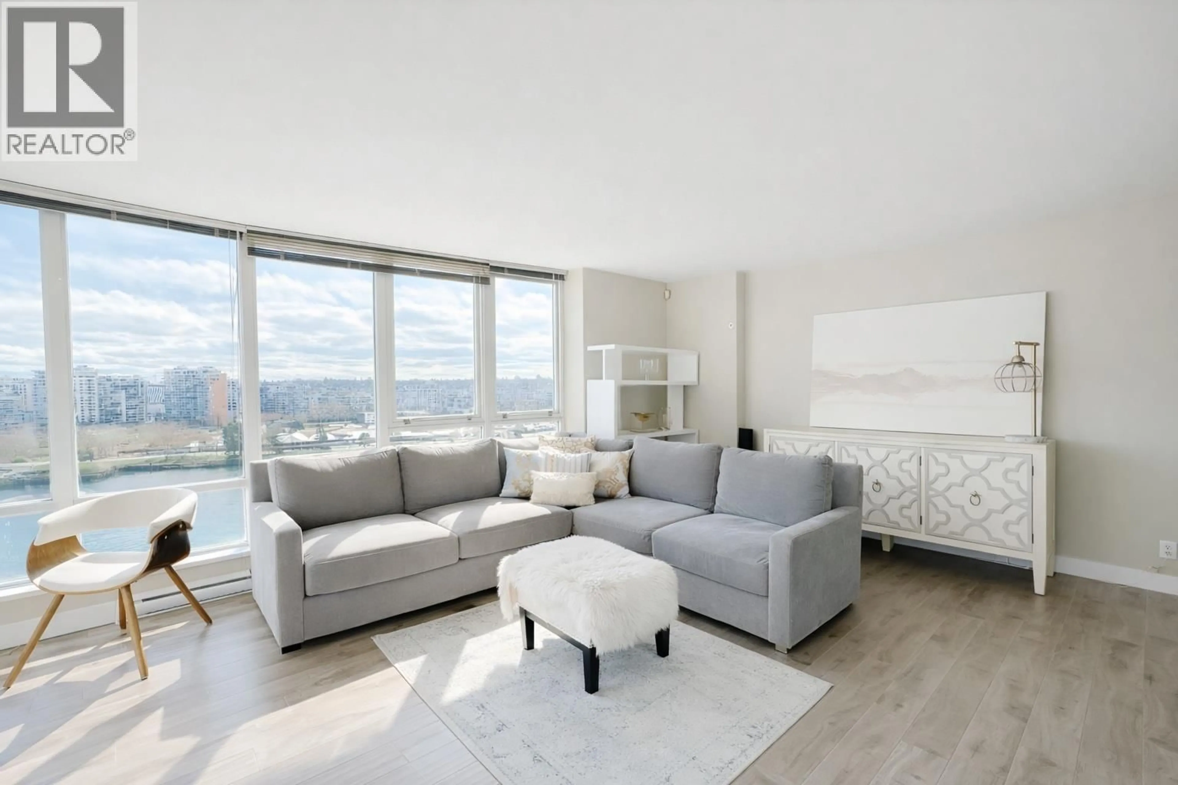 Living room with furniture, unknown for 1506 - 980 COOPERAGE WAY, Vancouver British Columbia V6B0C3