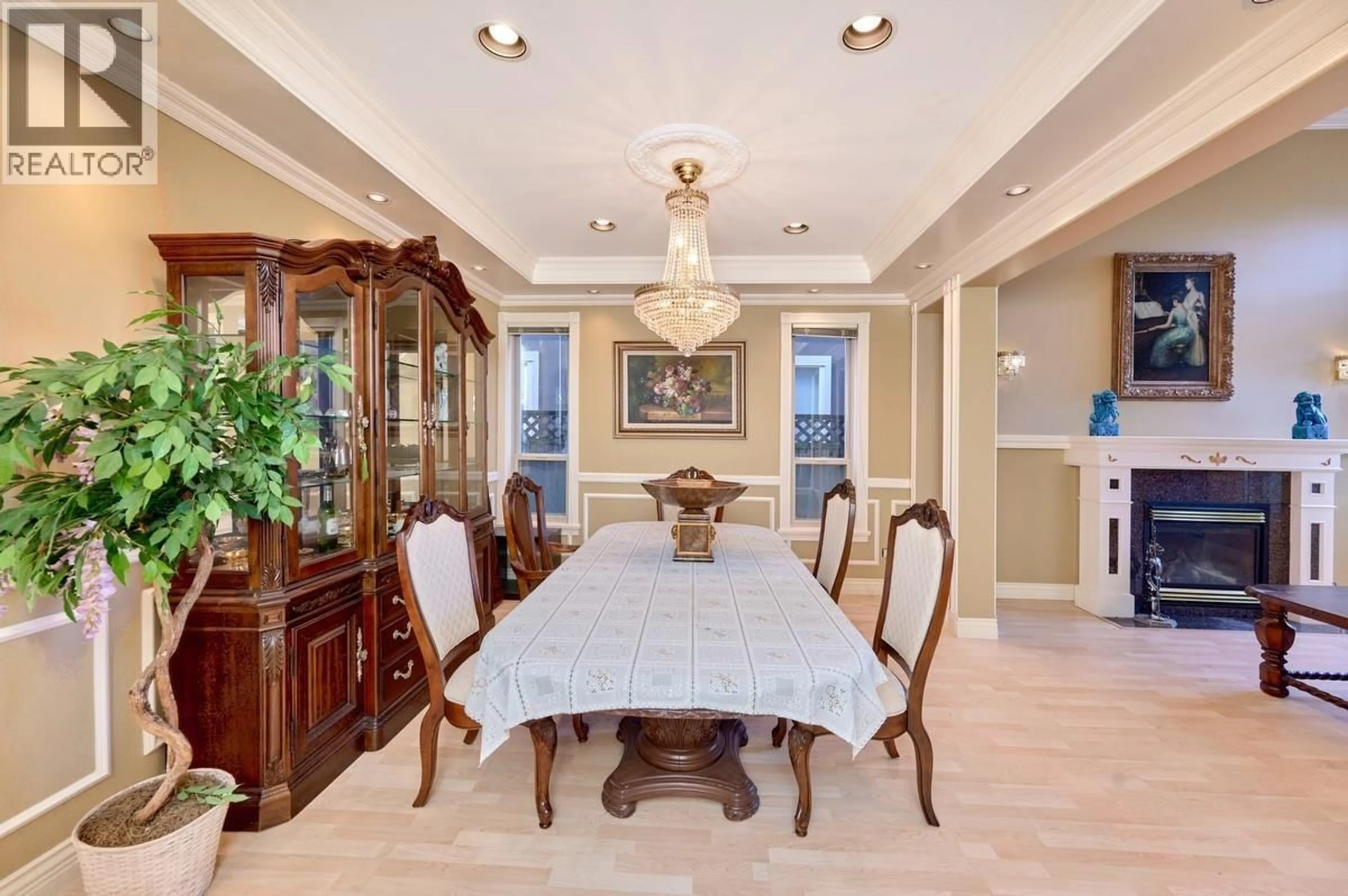 Dining room, ceramic/tile floor for 3820 LOCKHART ROAD, Richmond British Columbia V7C1M3