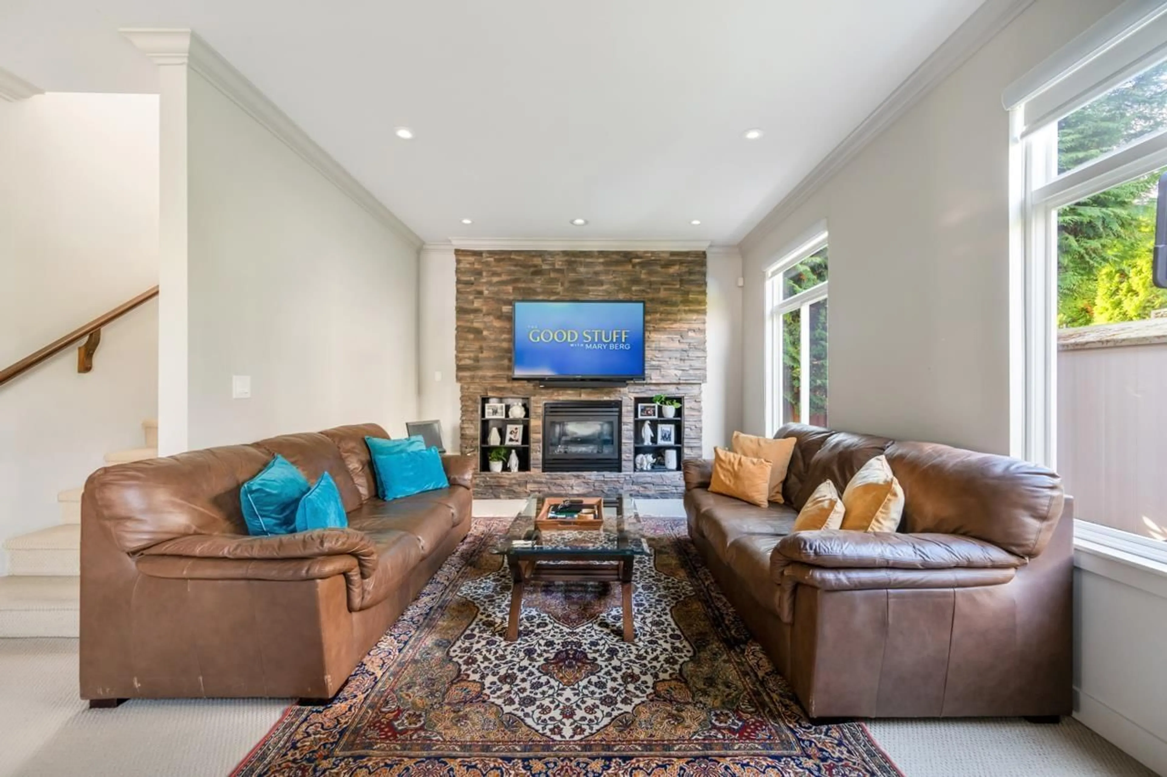 Living room with furniture, unknown for 6143 150B STREET, Surrey British Columbia V3S7W9