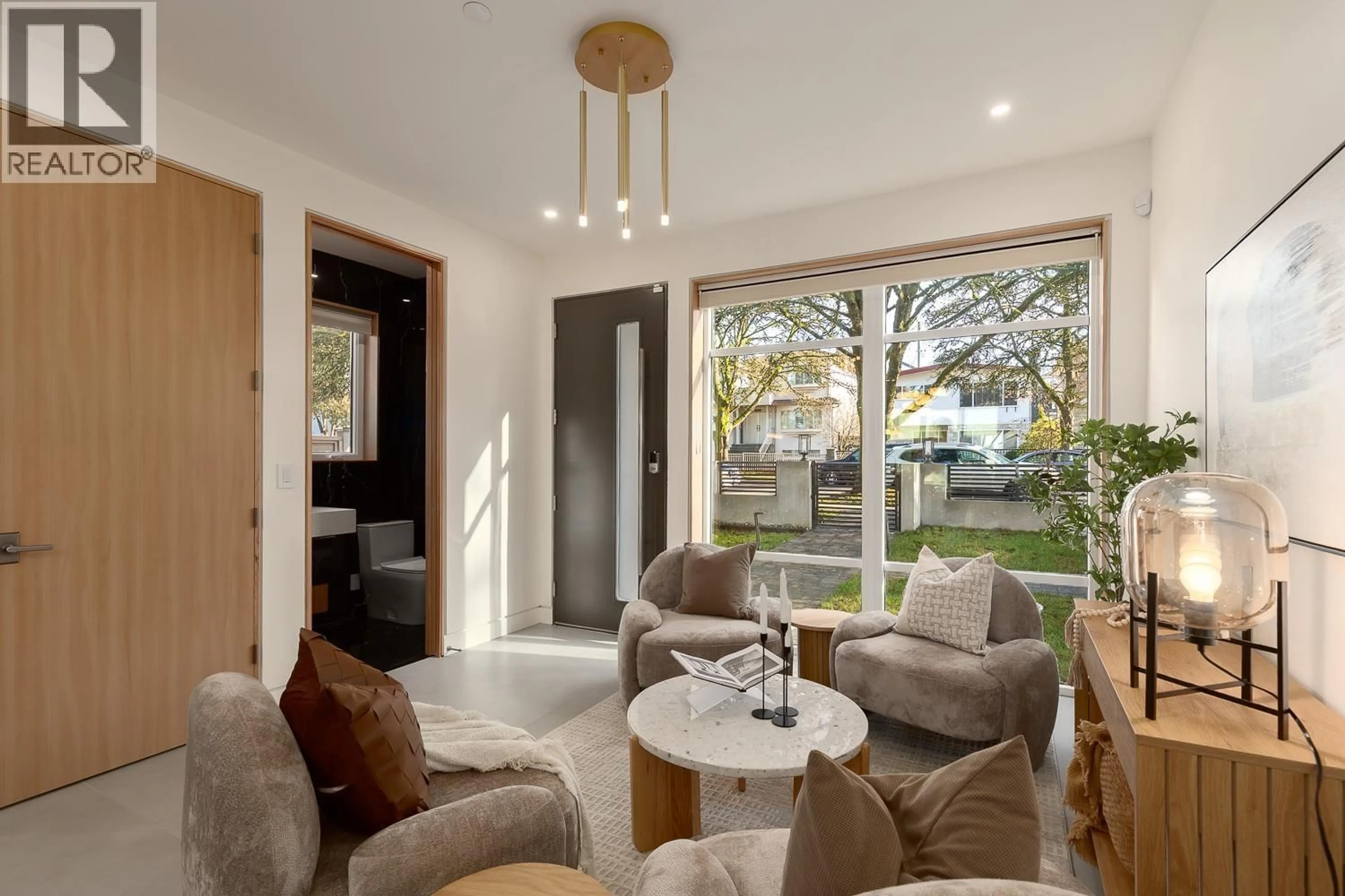 Living room with furniture, unknown for 4717 LANARK STREET, Vancouver British Columbia V5N3R9