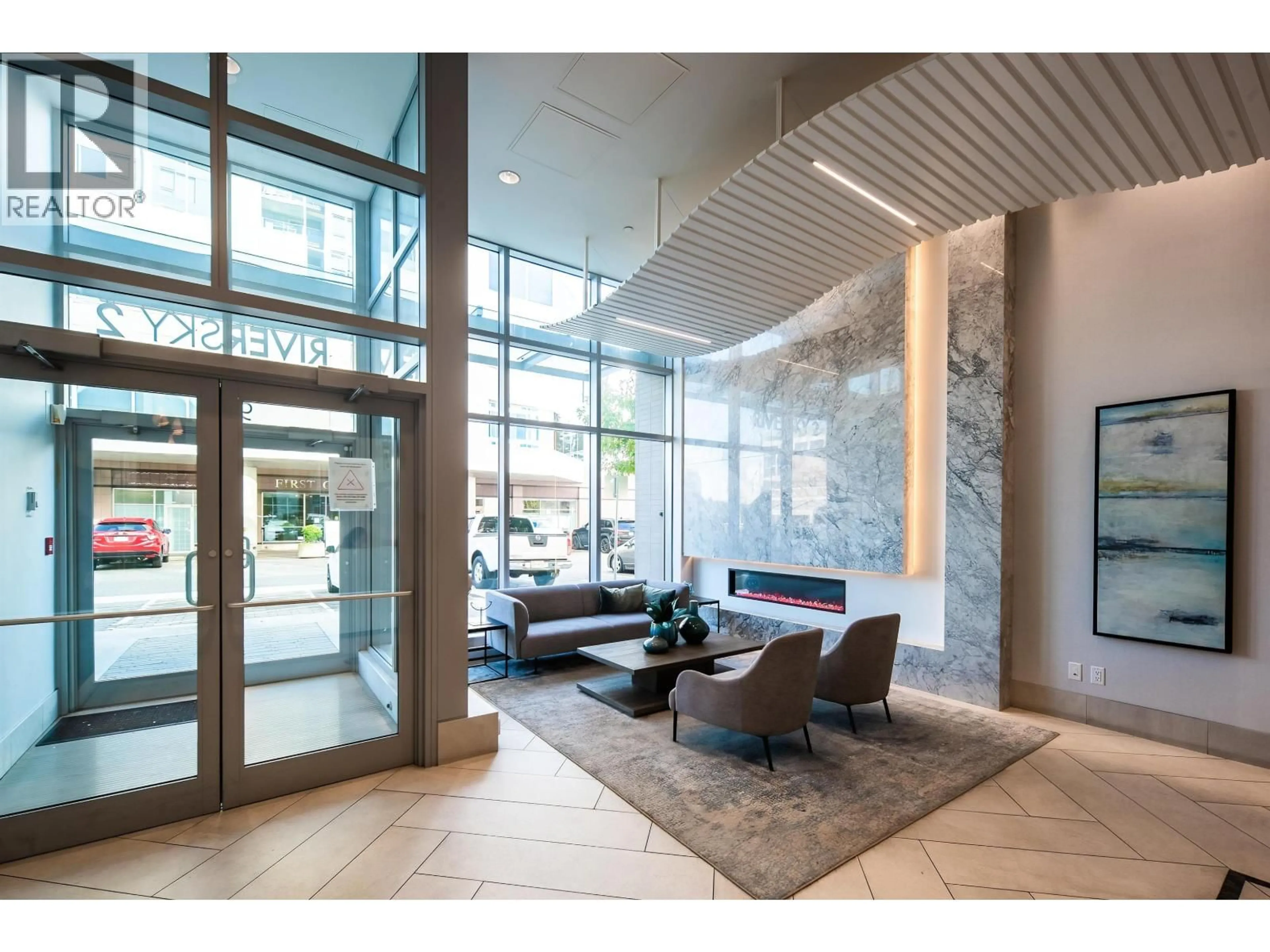 Indoor foyer for 810 - 988 QUAYSIDE DRIVE, New Westminster British Columbia V3M0L5