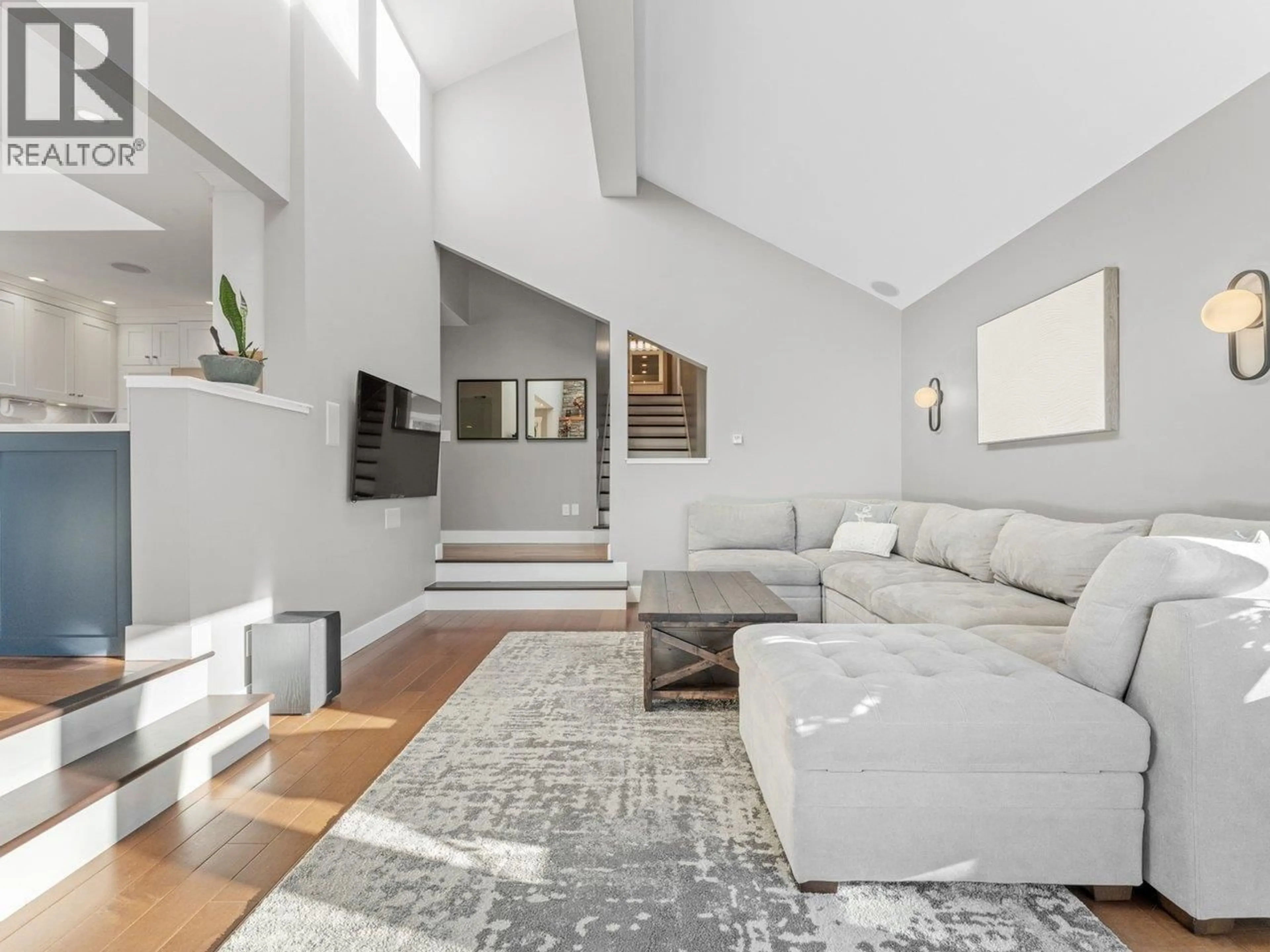 Living room with furniture, unknown for 6 BIGNALL BAY, Port Moody British Columbia V3H3N5