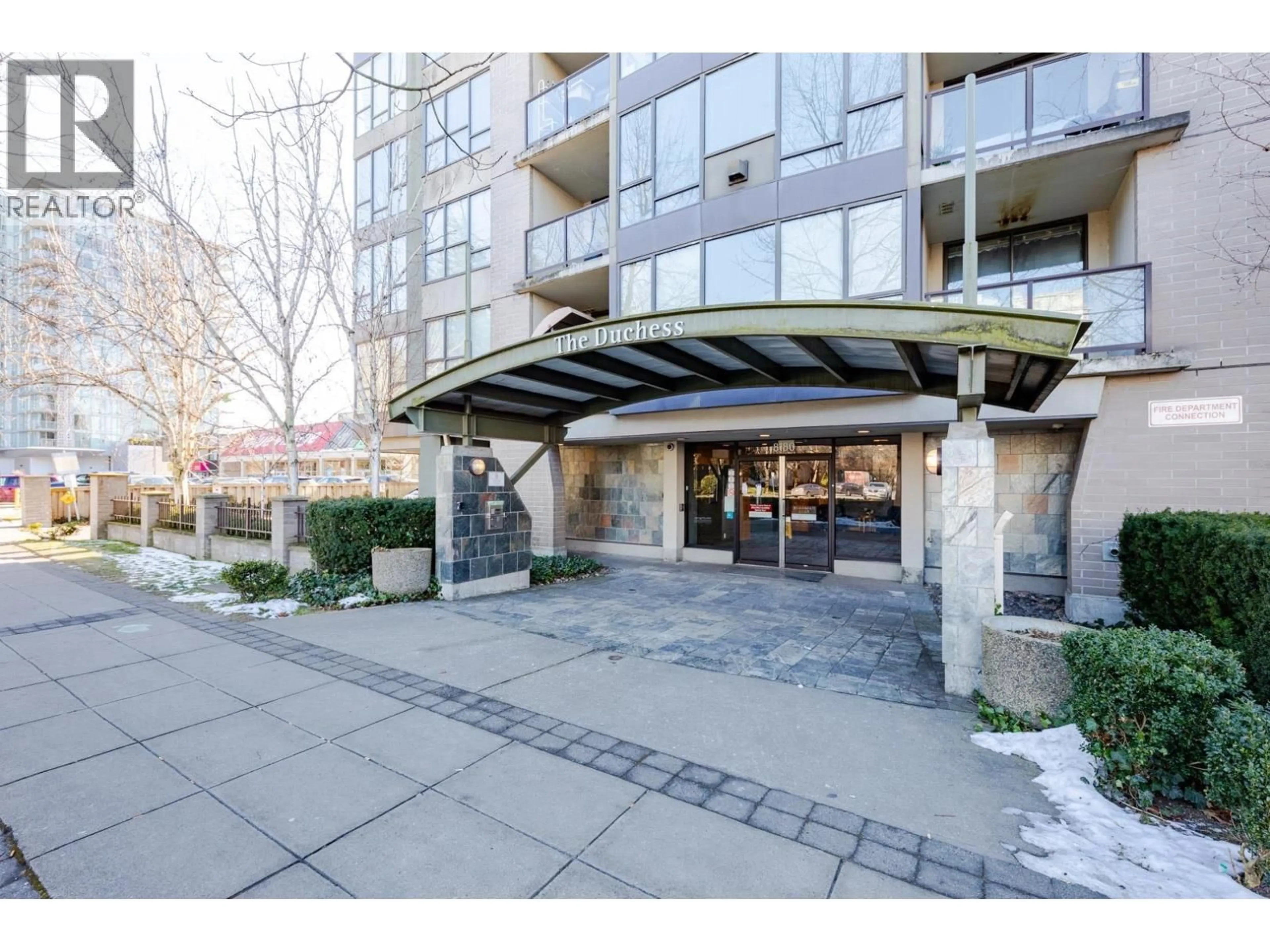 Indoor foyer for 708 - 8180 GRANVILLE AVENUE, Richmond British Columbia V6Y4G1