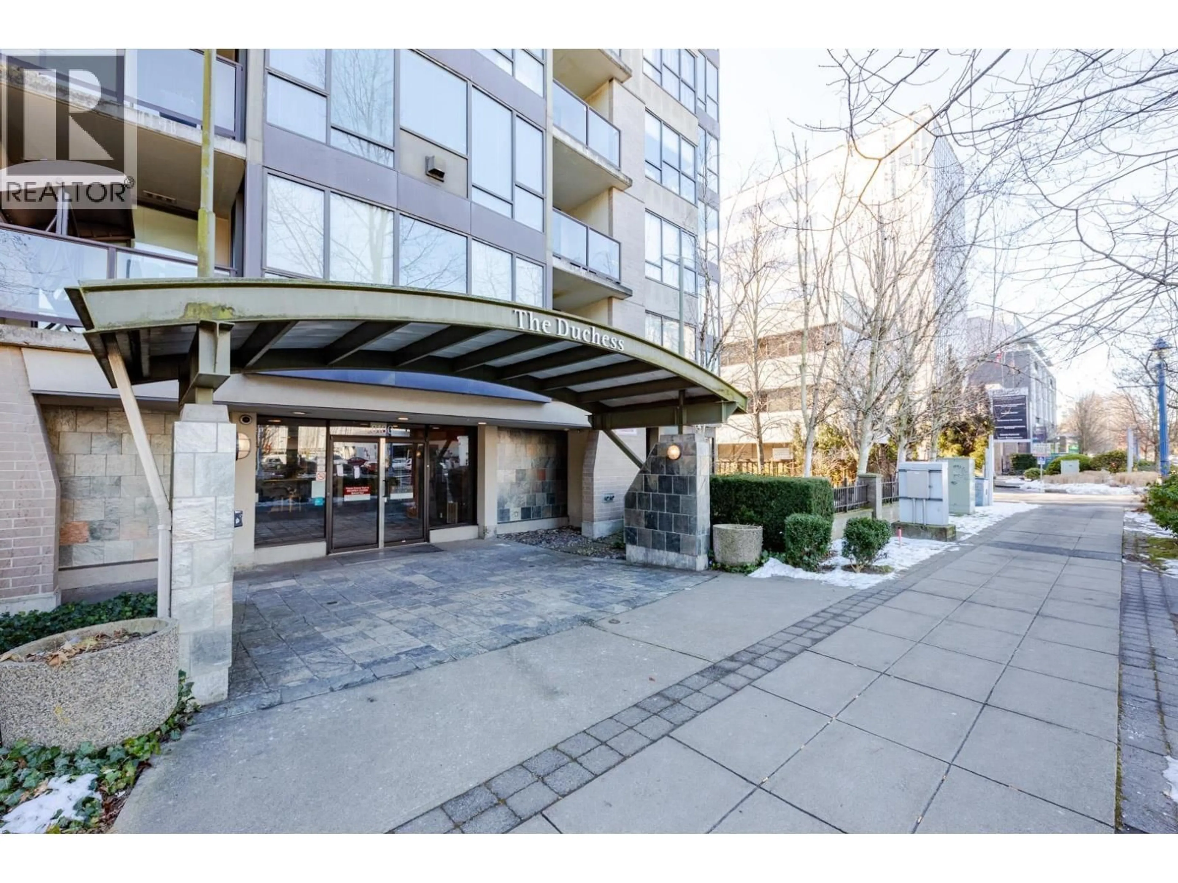 Indoor foyer for 708 - 8180 GRANVILLE AVENUE, Richmond British Columbia V6Y4G1