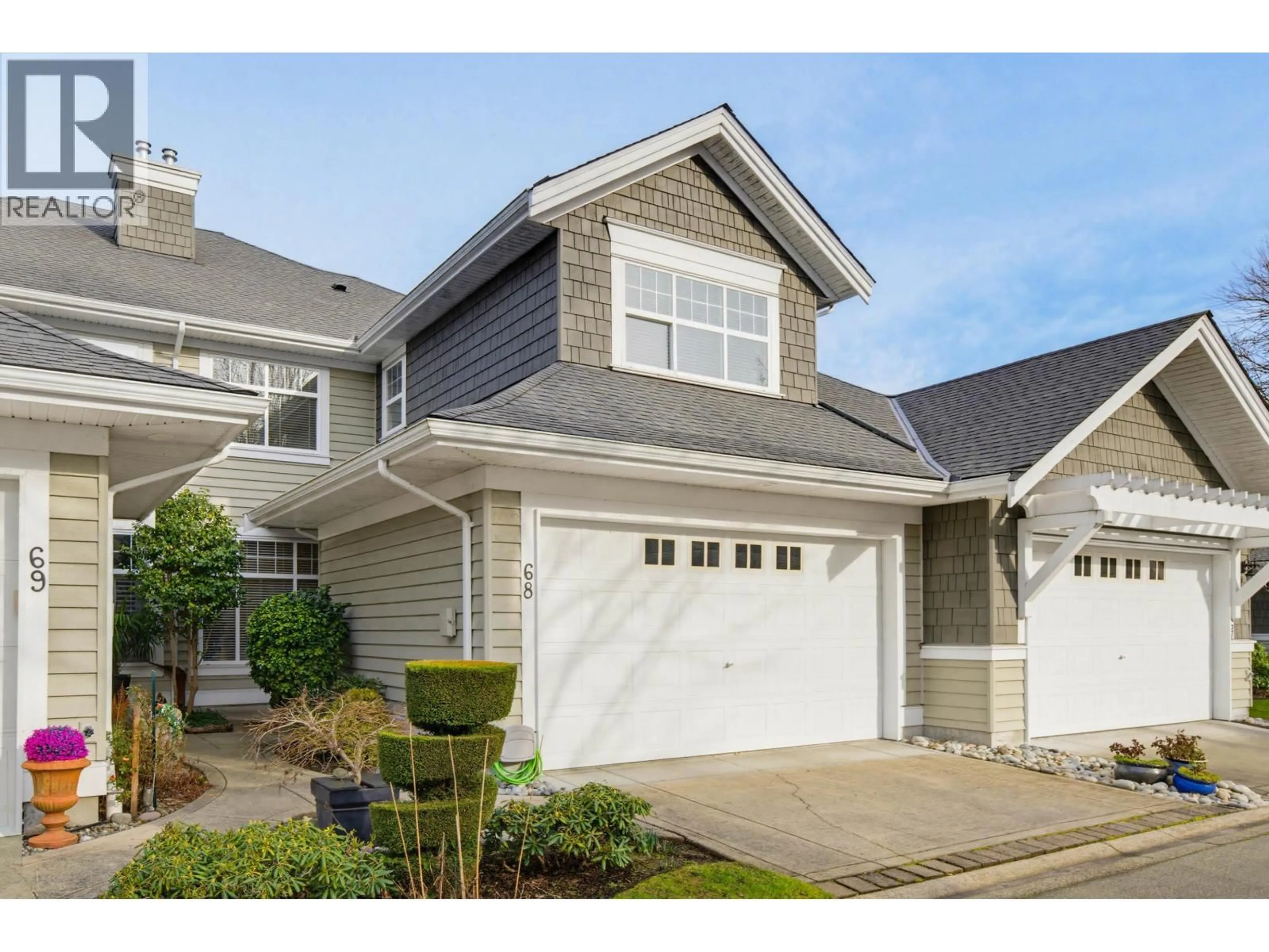 Home with vinyl exterior material, street for 68 - 5900 FERRY ROAD, Delta British Columbia V4K5C3