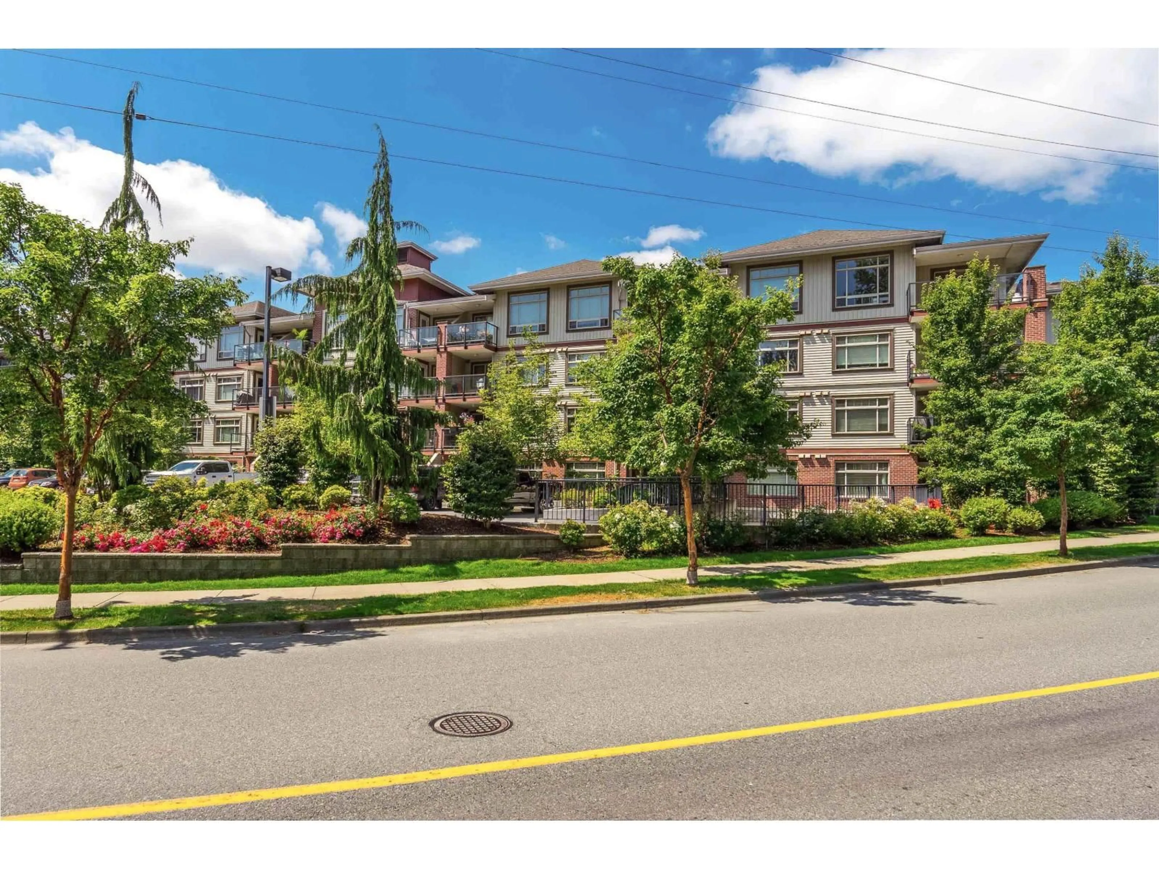 Unknown for 235 - 2233 MCKENZIE ROAD, Abbotsford British Columbia V2S4A1