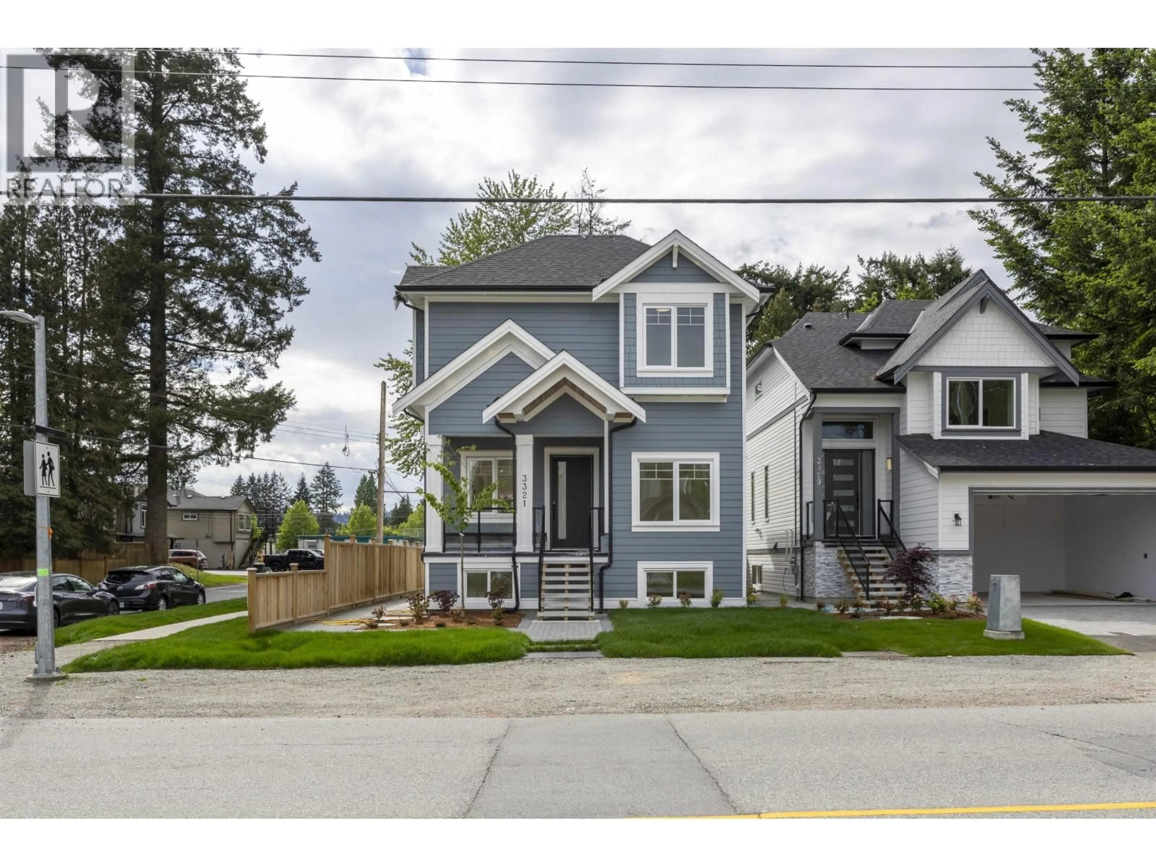 Home with vinyl exterior material, street for 3321 OXFORD STREET, Port Coquitlam British Columbia V3B4C9