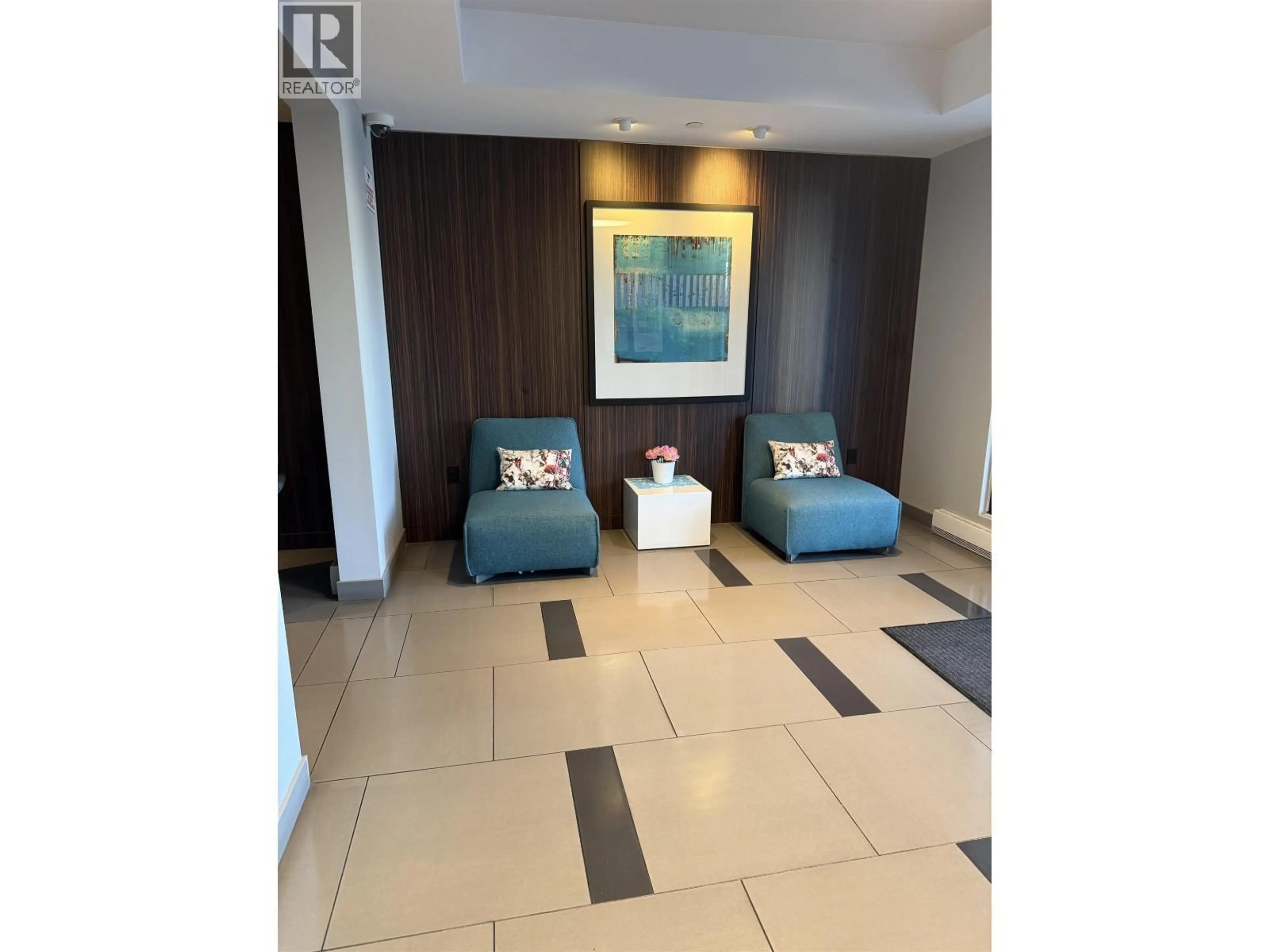 Indoor foyer for 308 - 618 COMO LAKE AVENUE, Coquitlam British Columbia V3J0G1