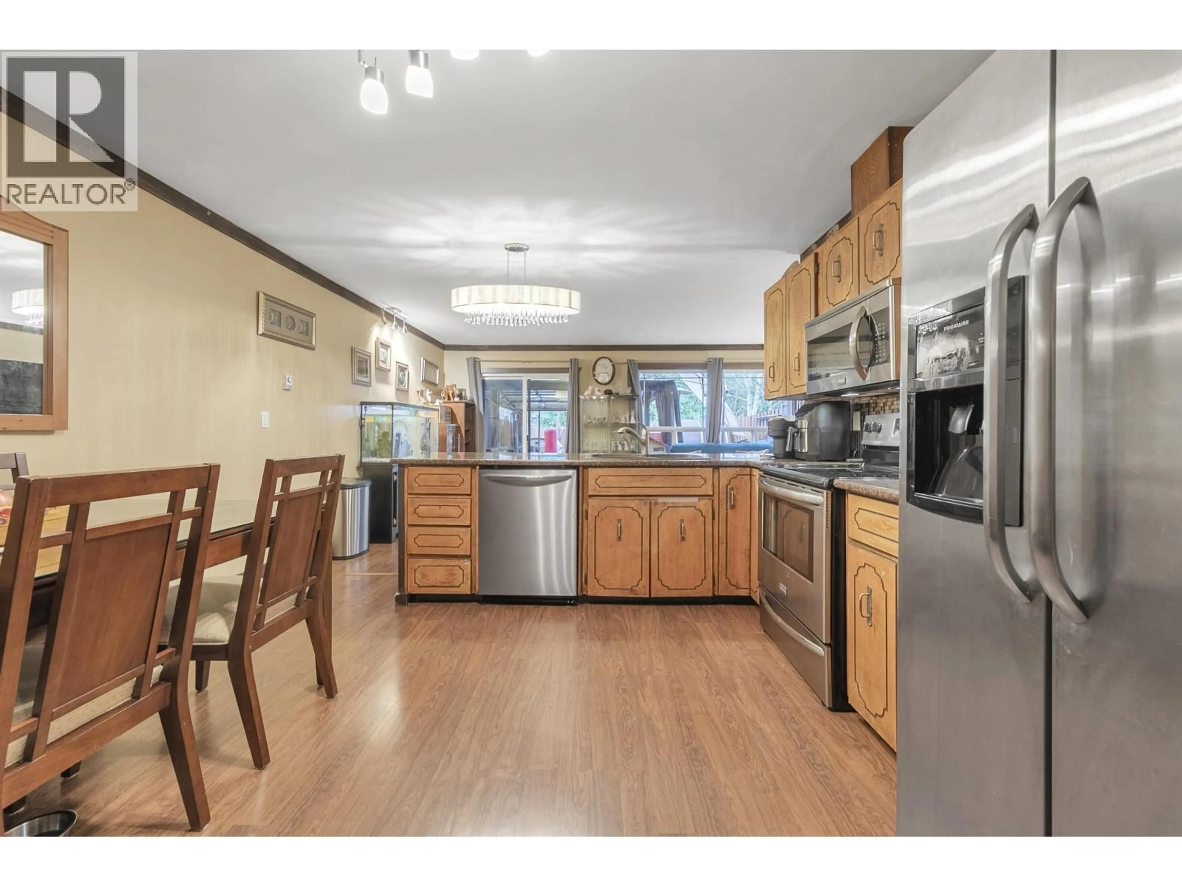 Standard kitchen, wood/laminate floor for 23 - 12227 SKILLEN STREET, Maple Ridge British Columbia V2X4X4