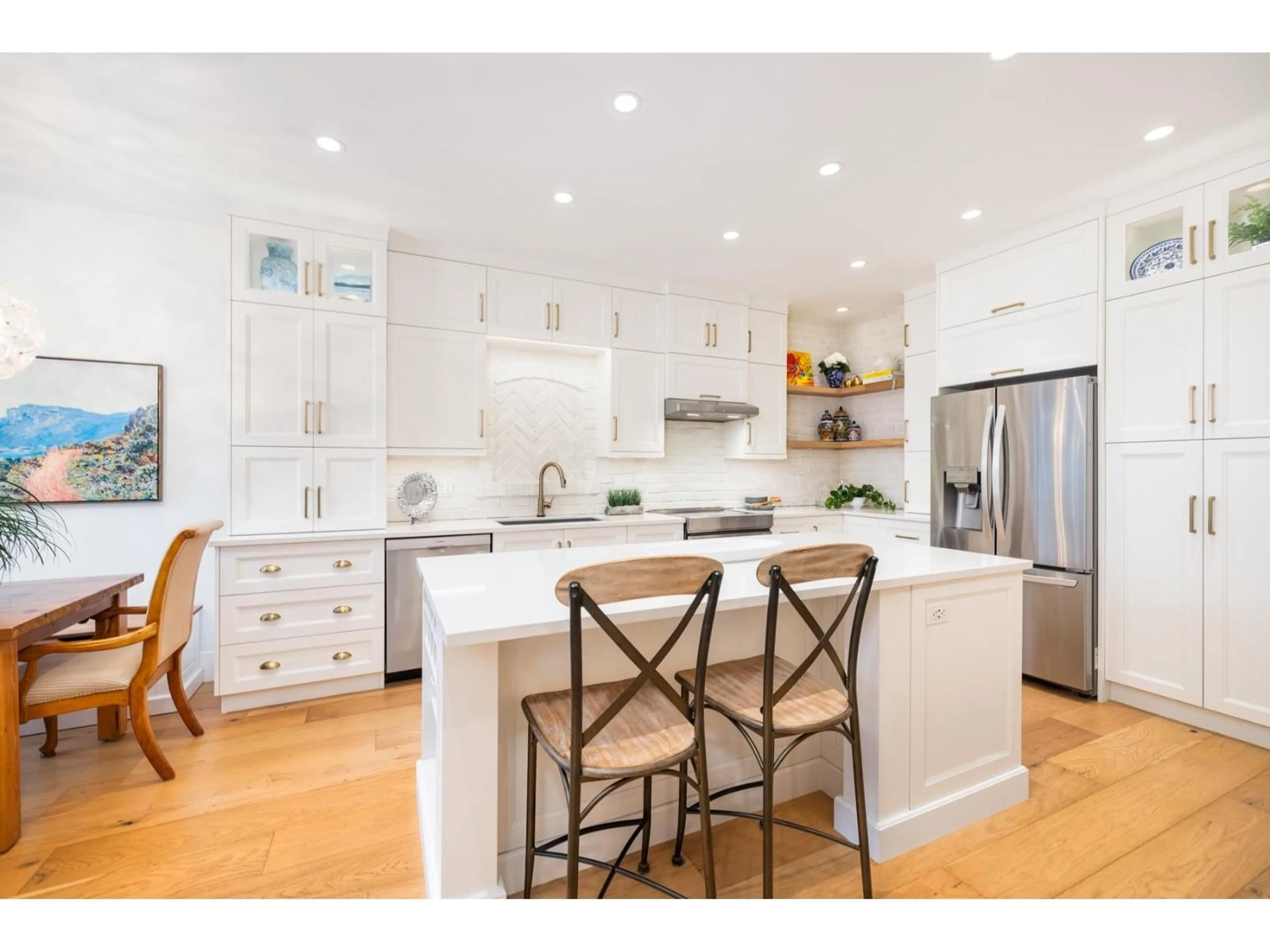 Open concept kitchen, wood/laminate floor for 75 - 2533 152 STREET, Surrey British Columbia V4P1N4