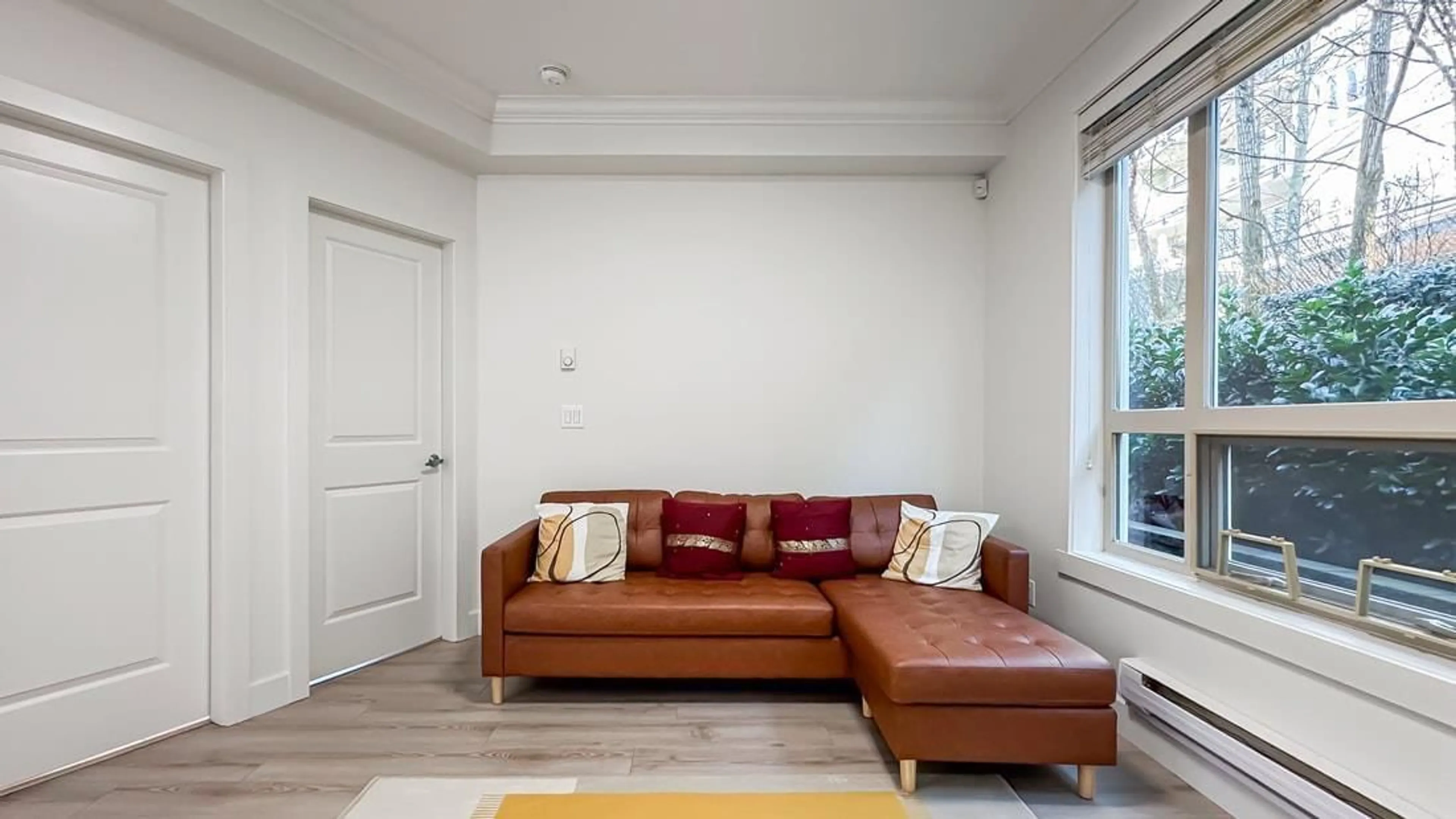 Living room with furniture, unknown for 223 - 13897 FRASER HIGHWAY, Surrey British Columbia V3T0G8