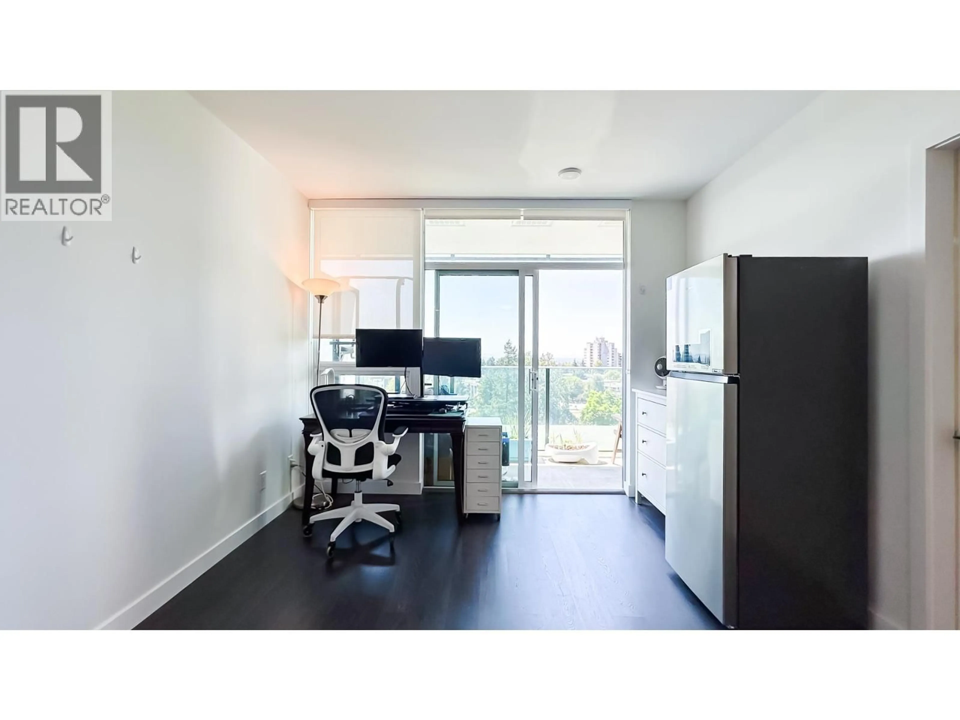 A pic of a room for 806 - 6463 SILVER AVENUE, Burnaby British Columbia V5H0K4