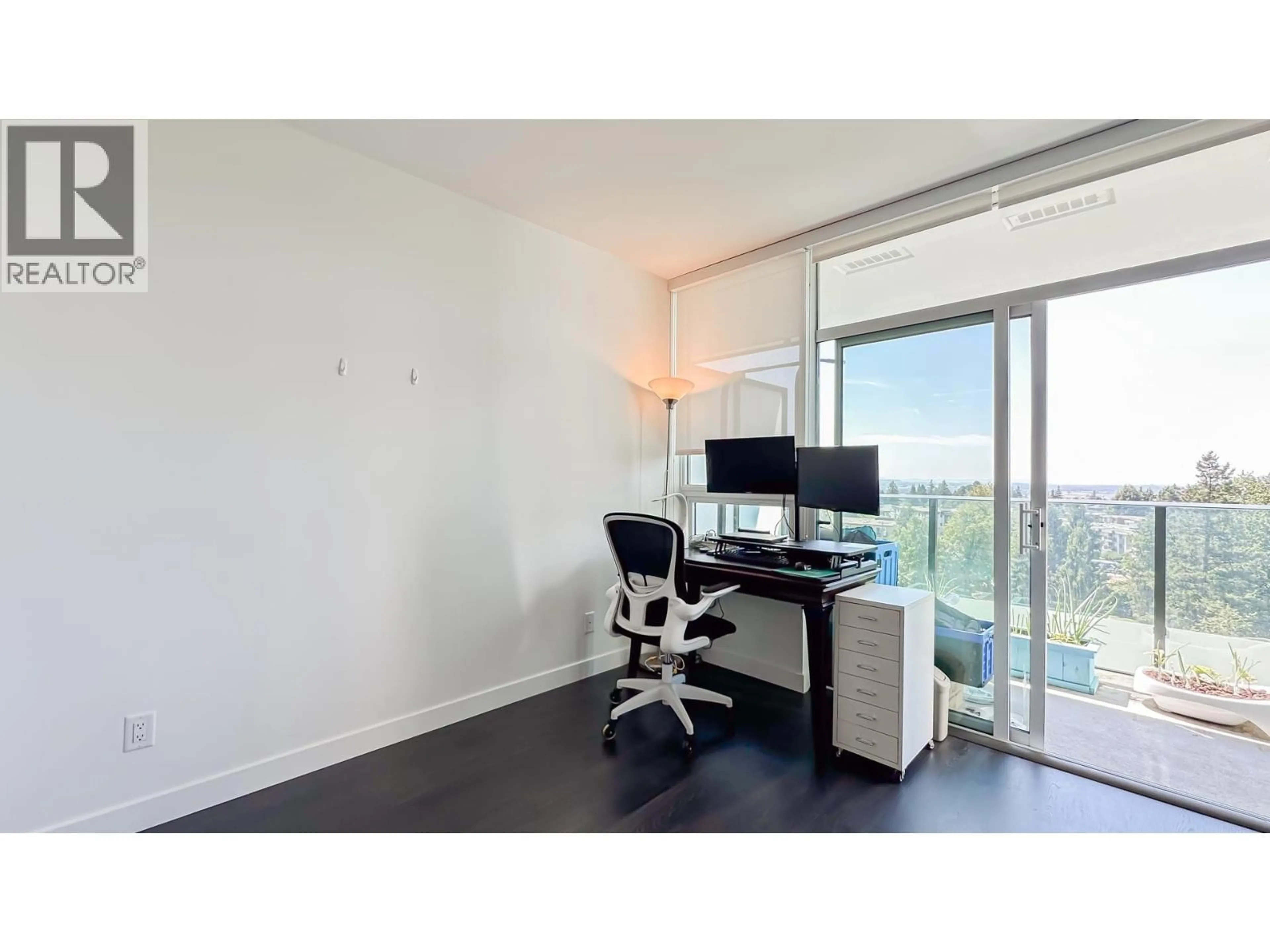 A pic of a room for 806 - 6463 SILVER AVENUE, Burnaby British Columbia V5H0K4