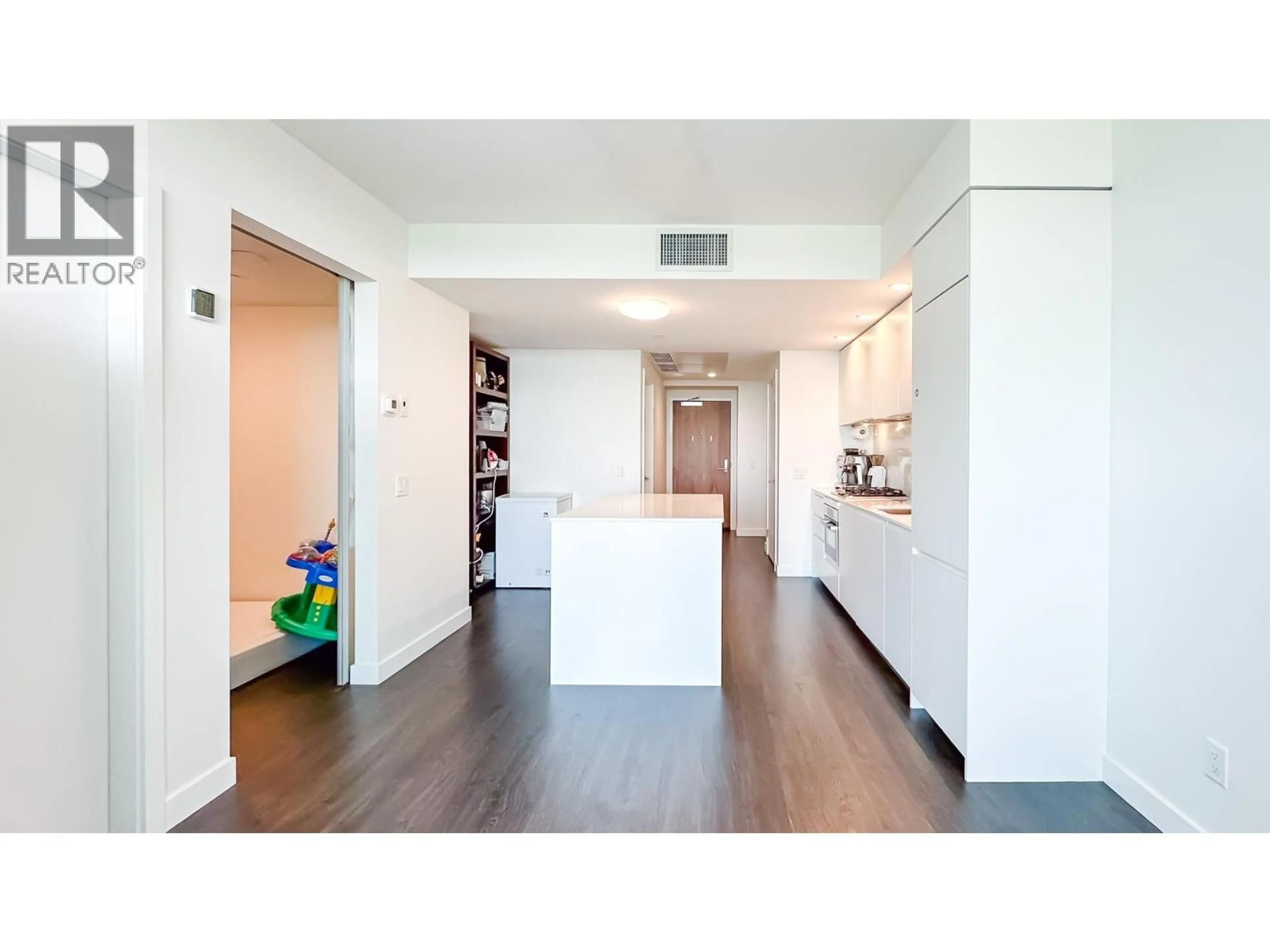 Unknown for 806 - 6463 SILVER AVENUE, Burnaby British Columbia V5H0K4