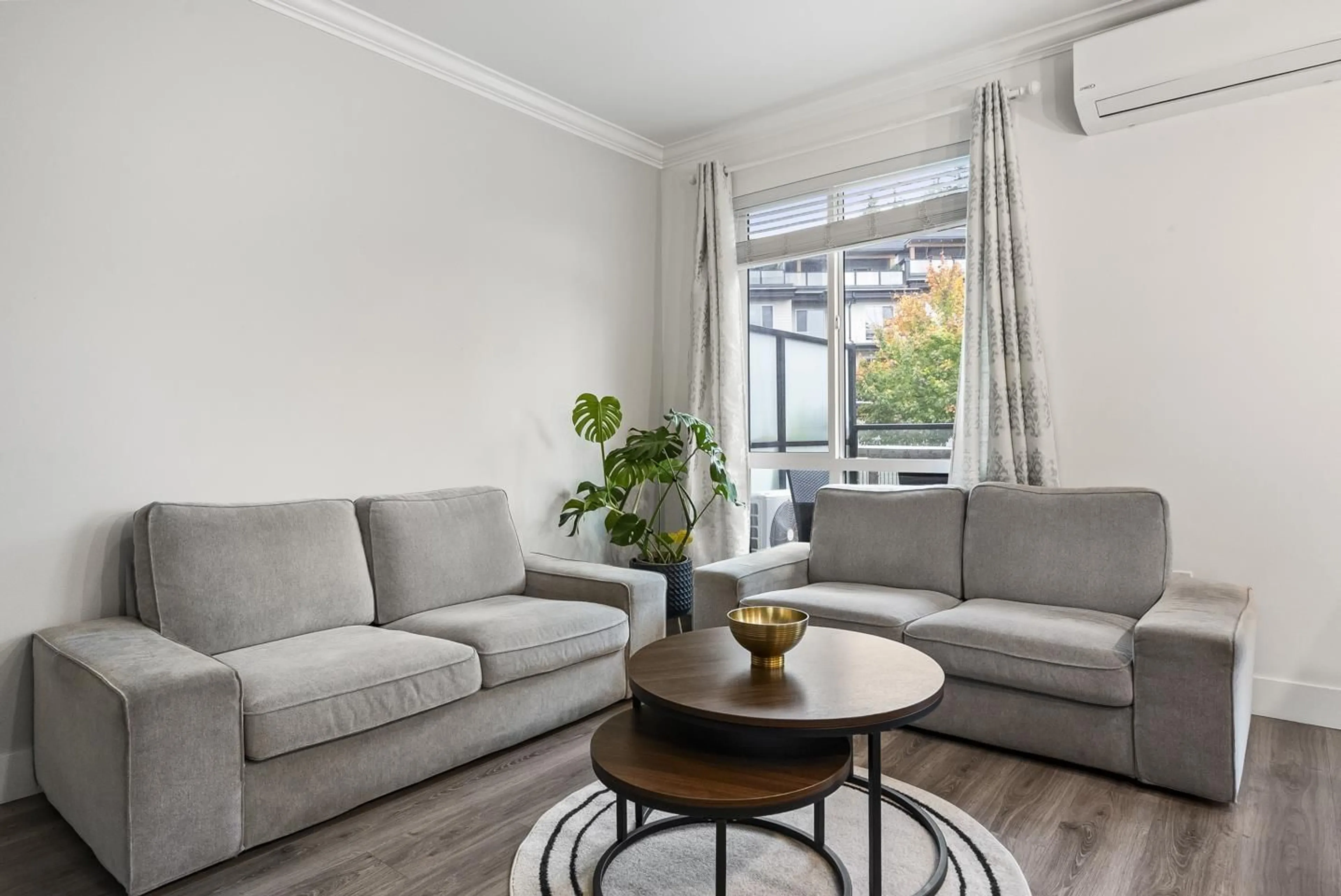 Living room with furniture, unknown for 30 - 15775 MOUNTAIN VIEW DRIVE, Surrey British Columbia V3Z0W7