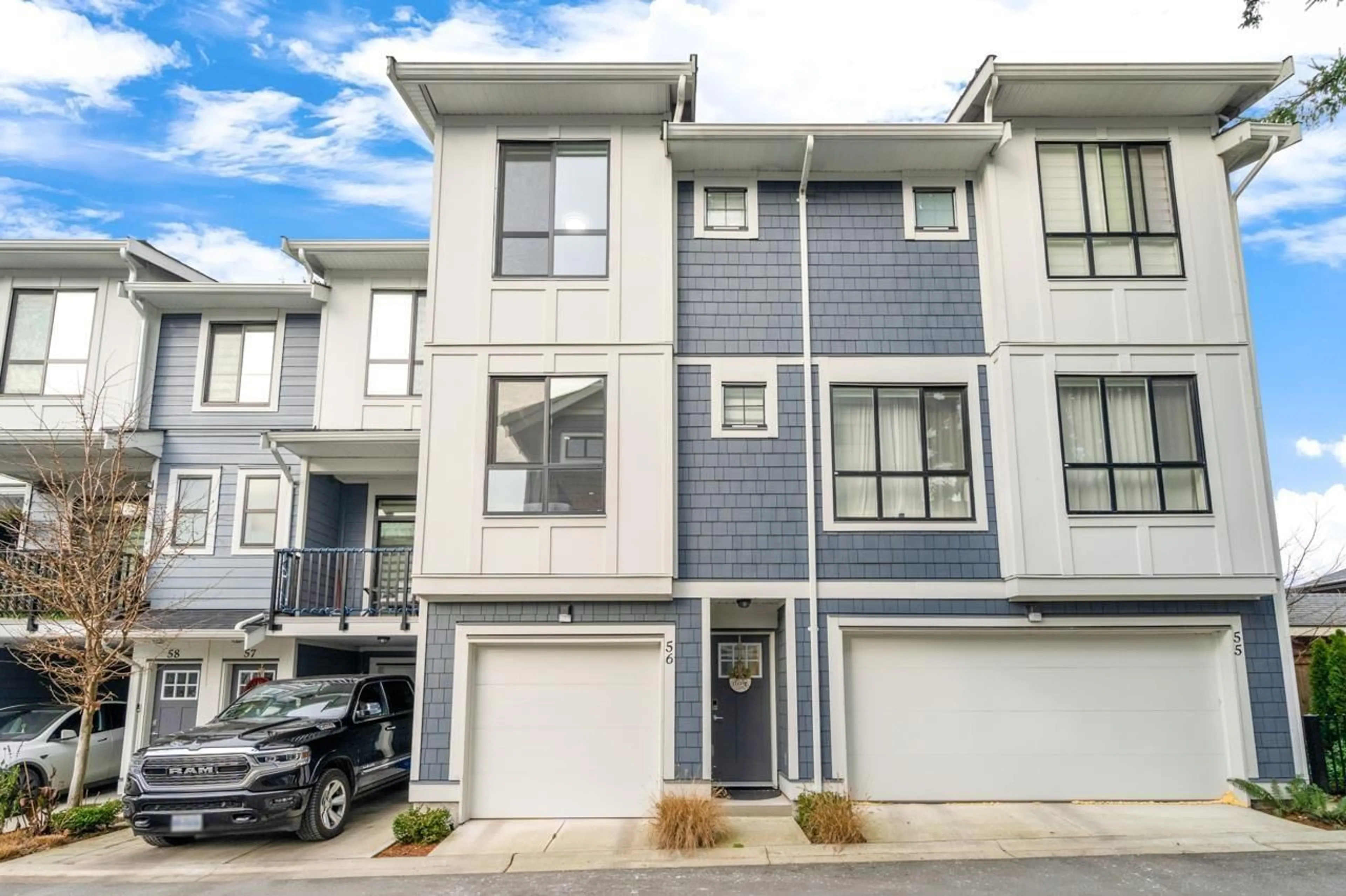 Home with vinyl exterior material, street for 56 - 11556 72A AVENUE, Delta British Columbia V4C1A9