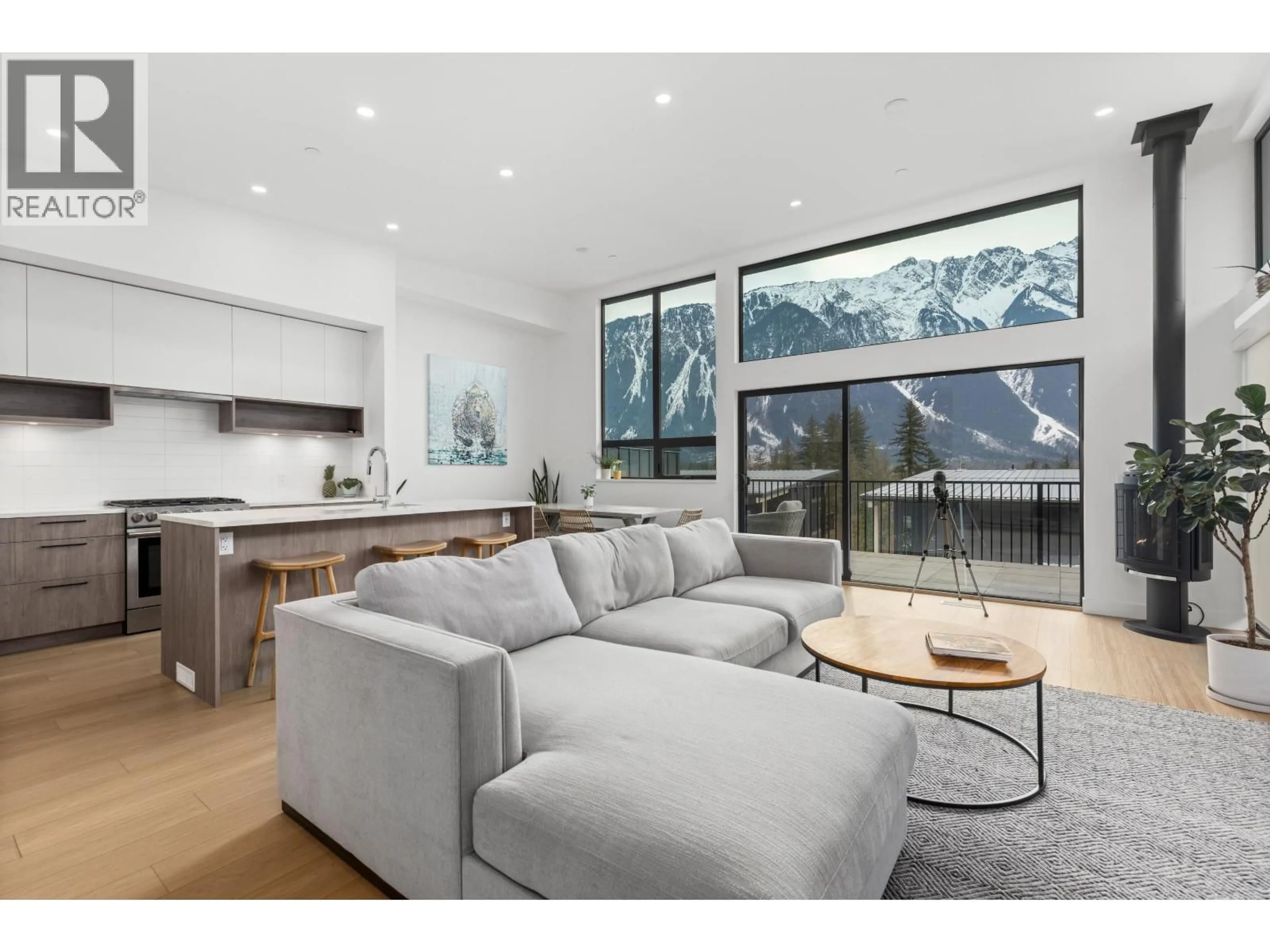 Living room with furniture, unknown for 44 - 4000 SUNSTONE WAY, Pemberton British Columbia V0N2L3