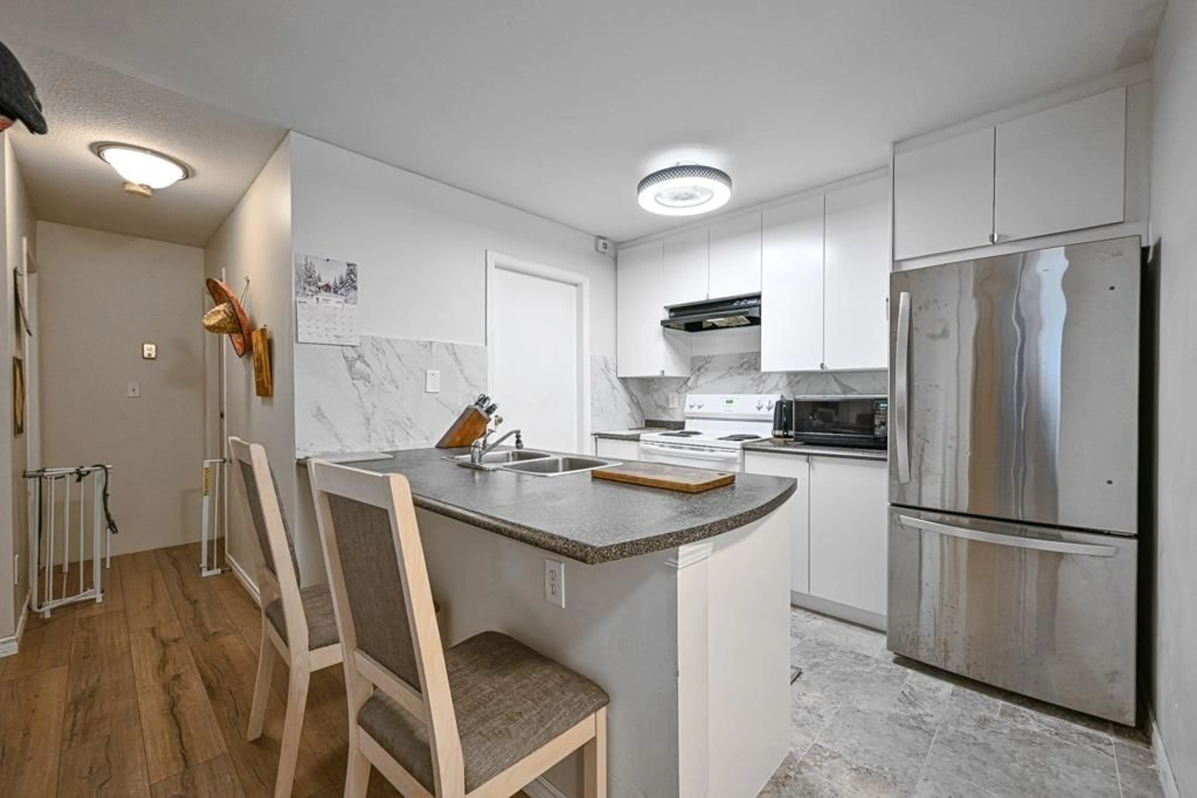 Unknown for 801 - 1750 MCKENZIE ROAD, Abbotsford British Columbia V2S3Z3