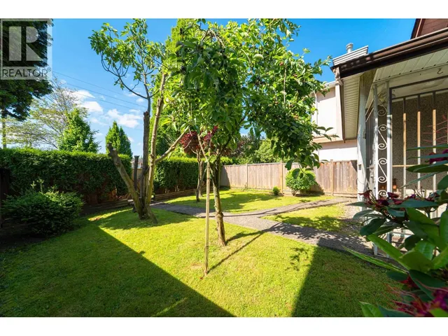 3089 1ST AVENUE, Vancouver 4