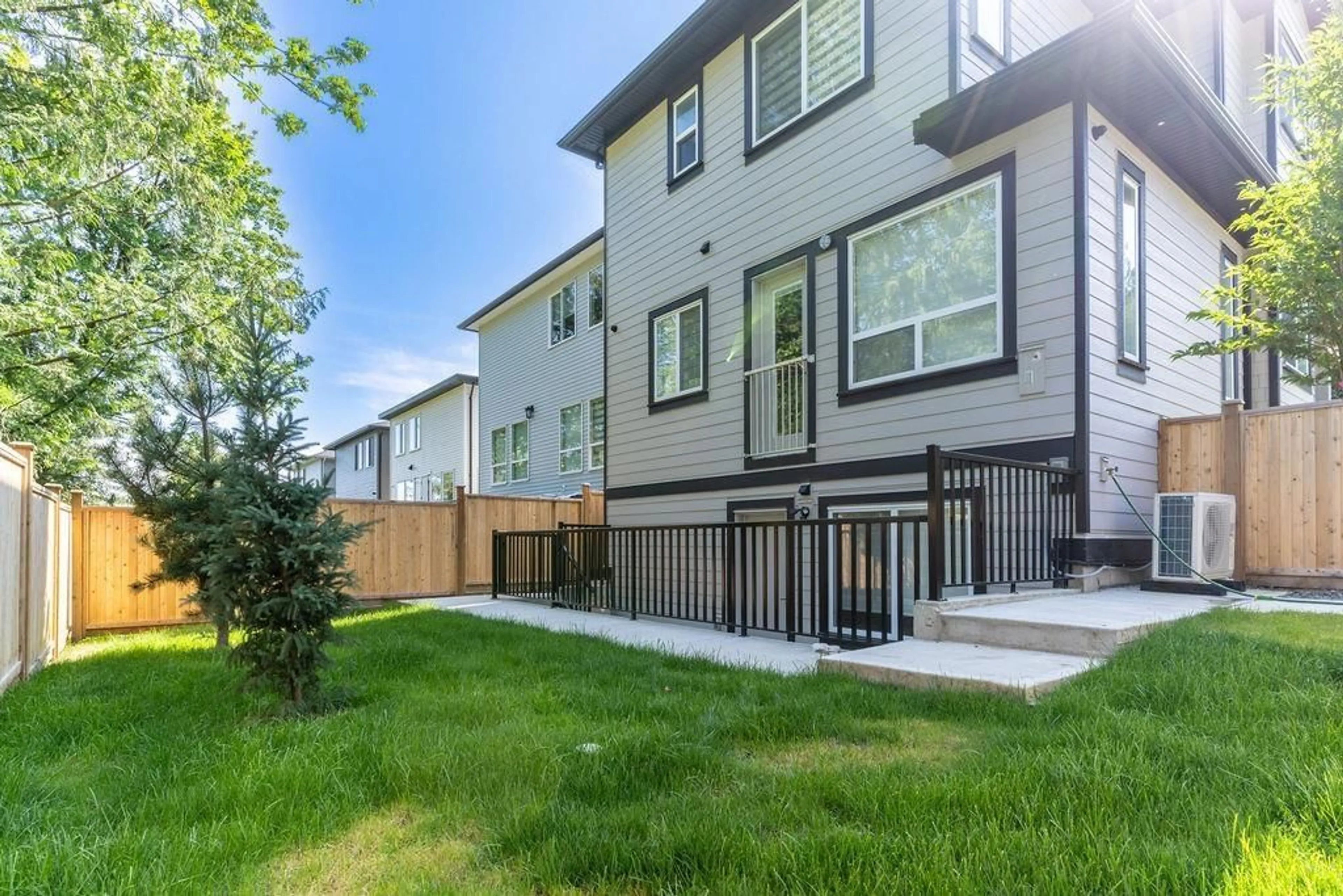 Unknown for 7028 205 STREET, Langley British Columbia V2Y1S9