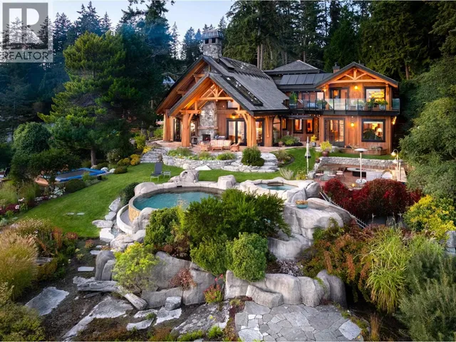5871 SUNSHINE COAST HIGHWAY, Sechelt 2