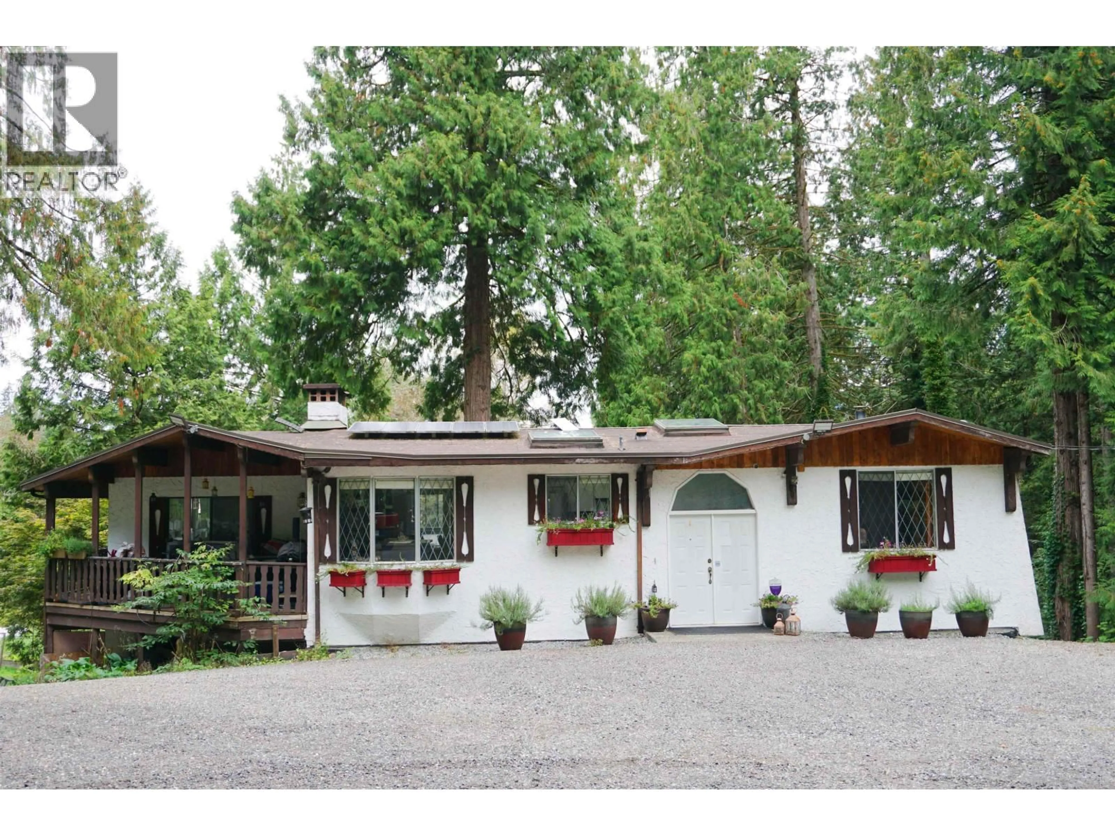 Home with vinyl exterior material, street for 25855 112 AVENUE, Maple Ridge British Columbia V2W1H1