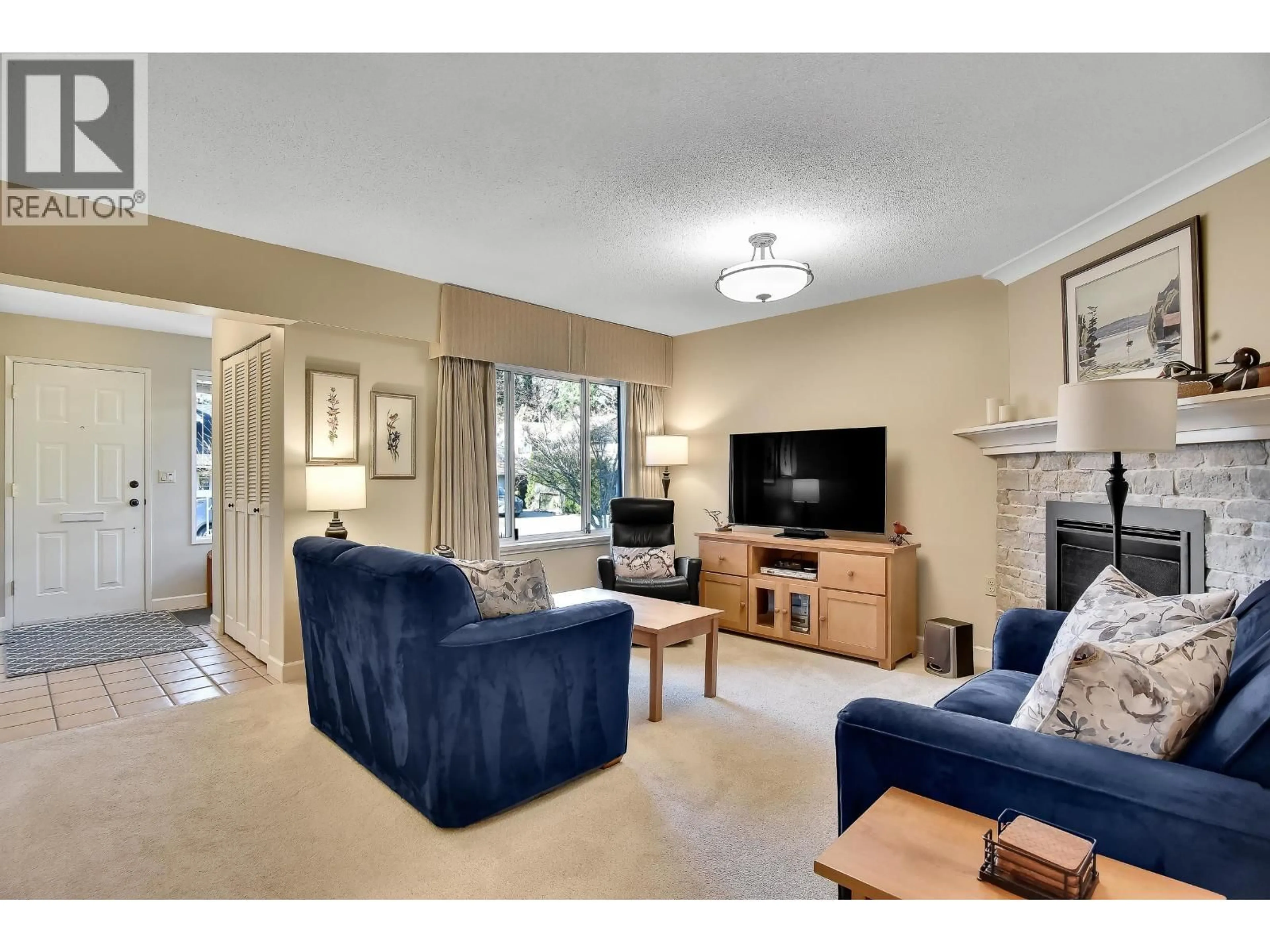 Living room with furniture, unknown for 1348 COMPSTON CRESCENT, Delta British Columbia V4L1P9