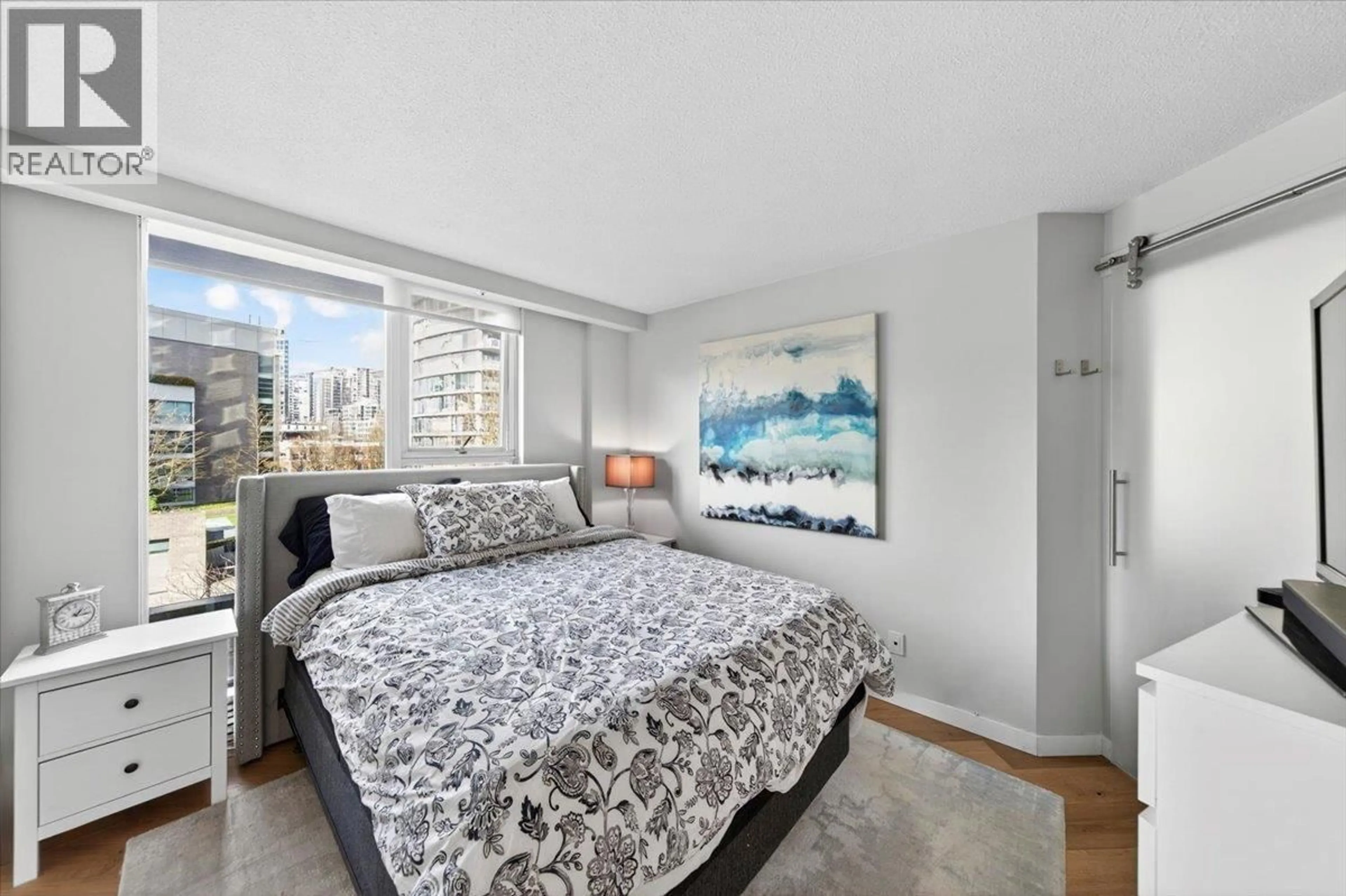 Bedroom with bed, unknown for 603 - 1009 EXPO BOULEVARD, Vancouver British Columbia V6Z2V9