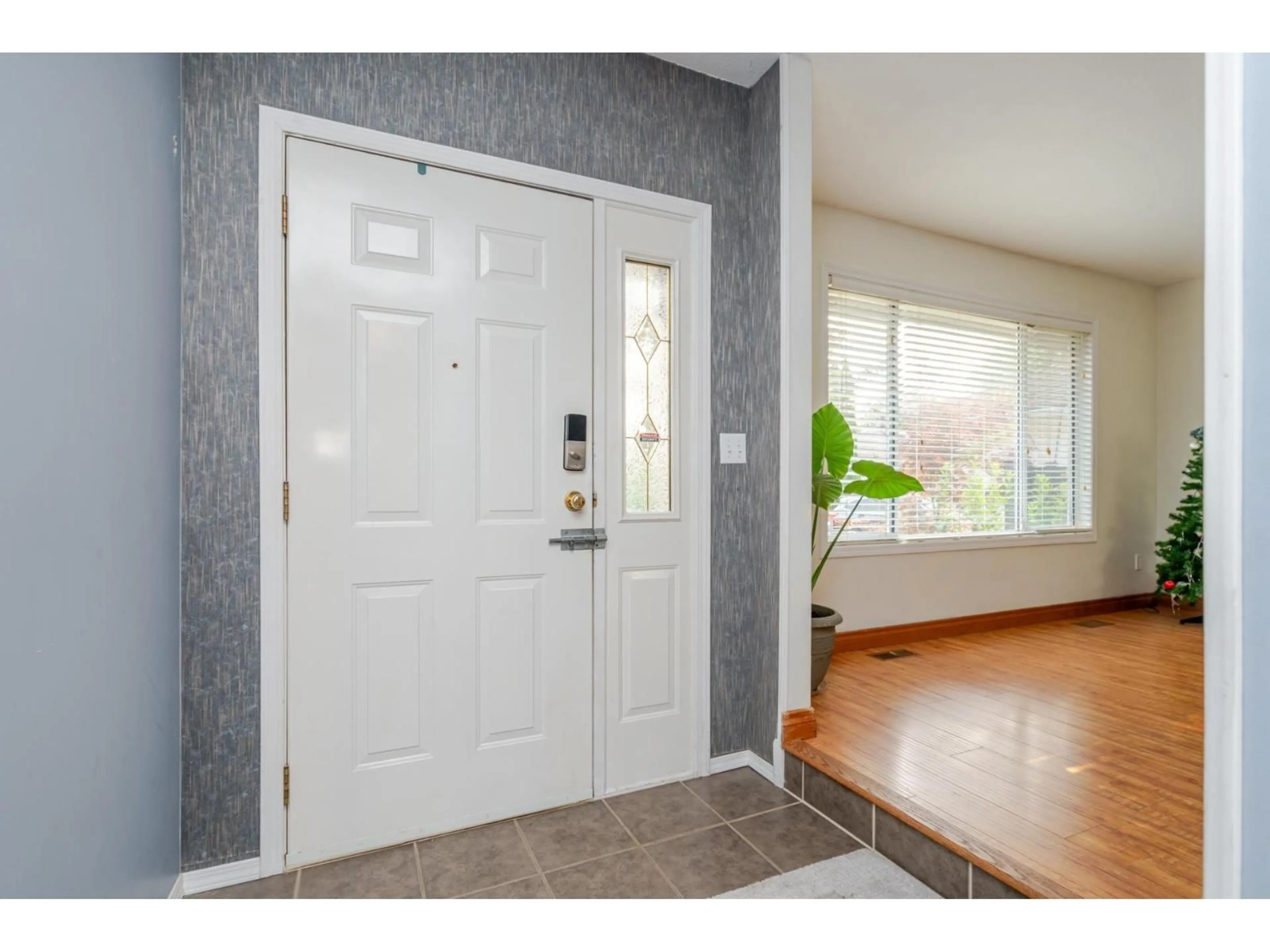 Indoor entryway for 6051 GLENROY DRIVE, Chilliwack British Columbia V2R2H8