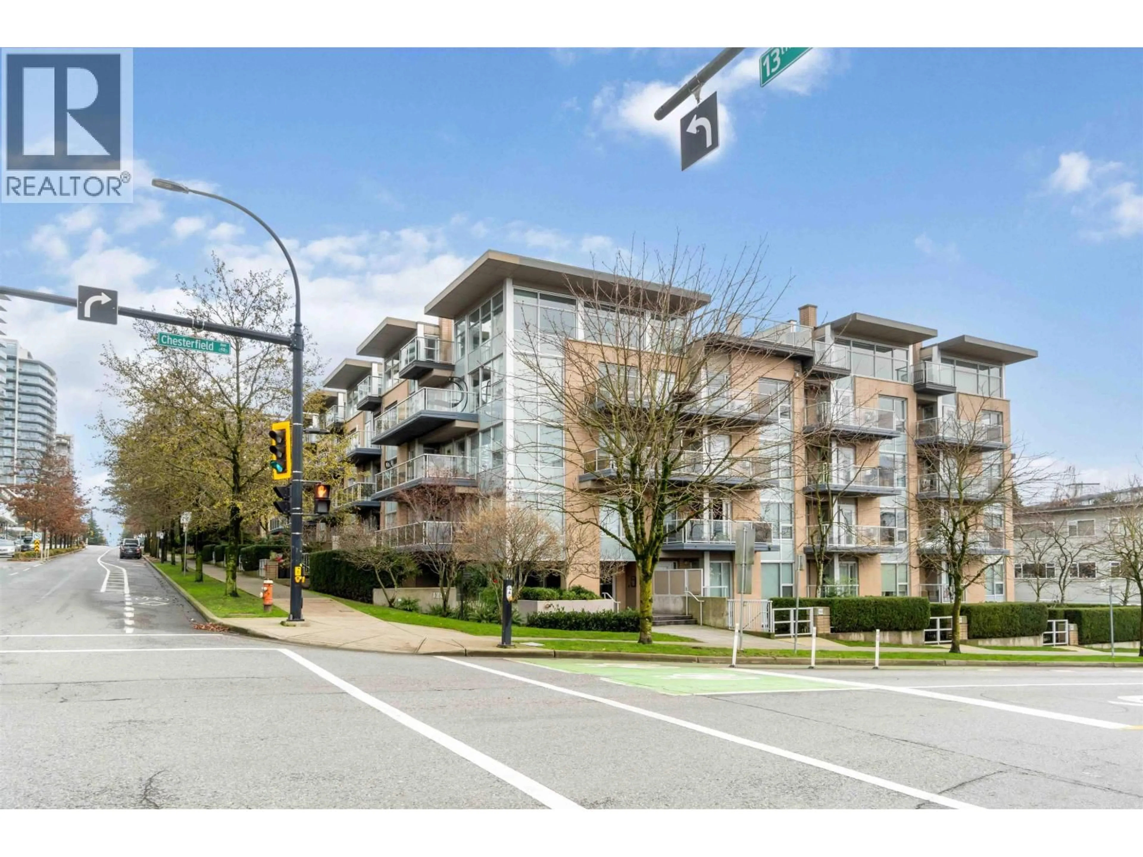 Blurry image for 213 - 1288 CHESTERFIELD AVENUE, North Vancouver British Columbia V7M0B1